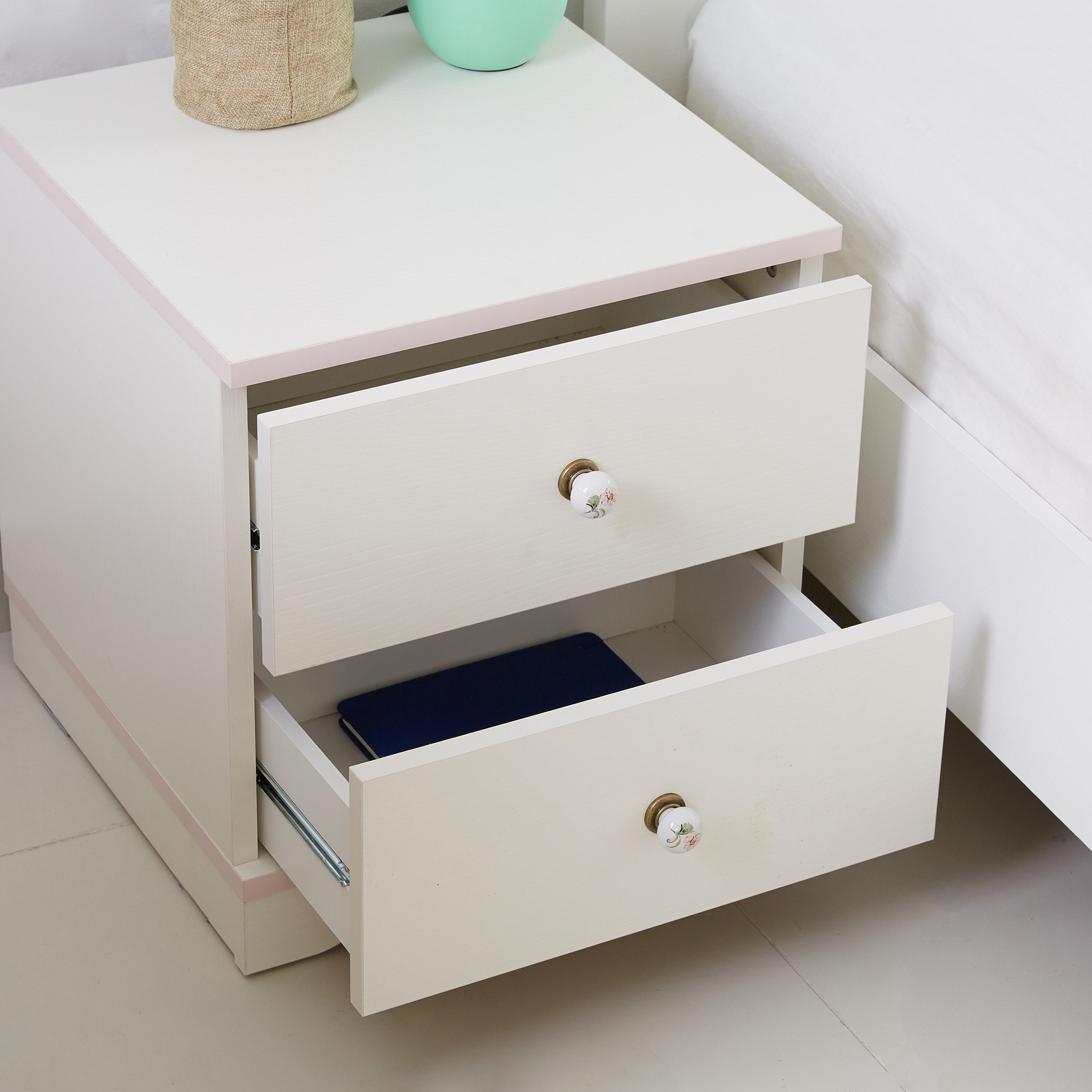 طاولة سرير جانبية بدرجين من كاميليا-hbxkidsandyouth-nightstands-image-5