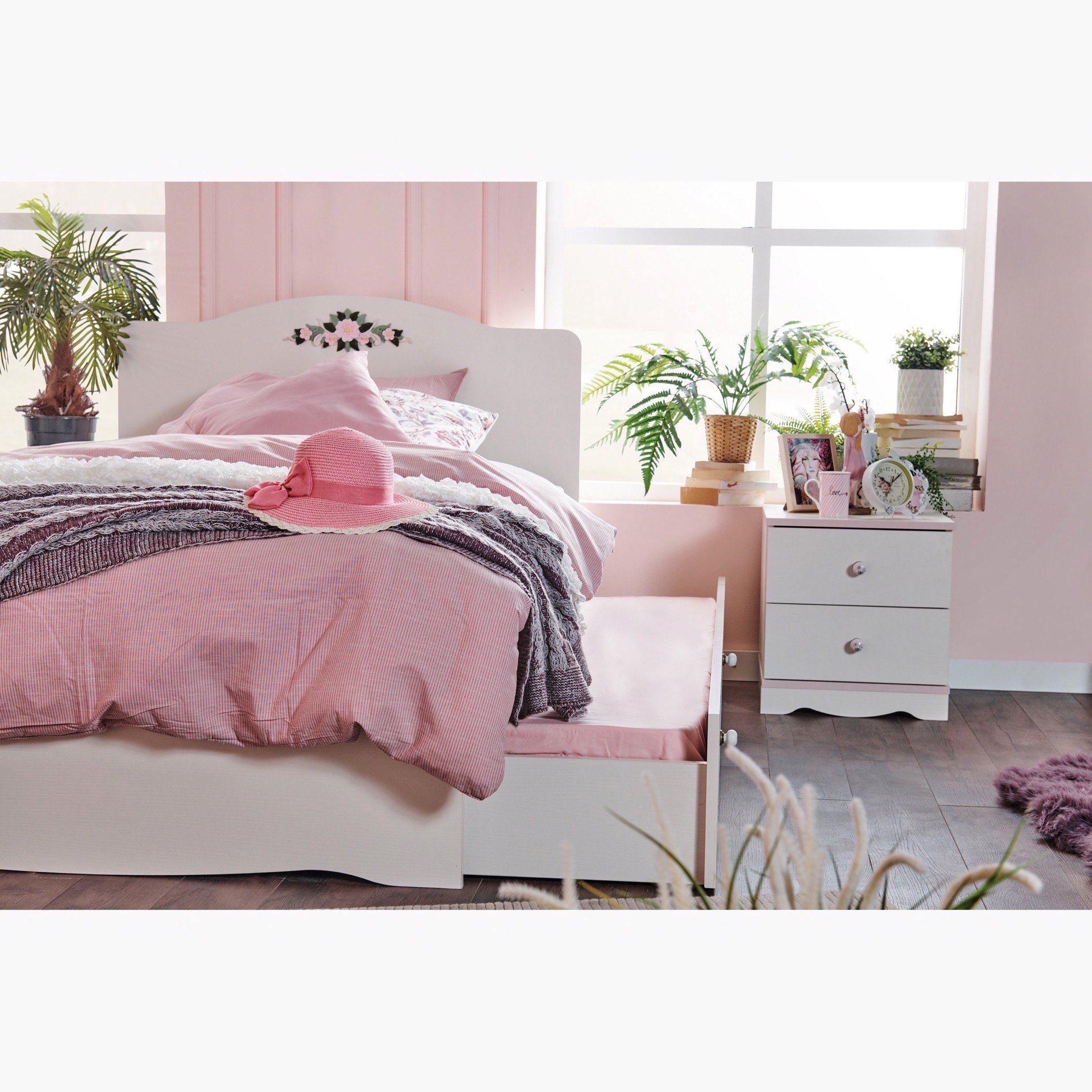 طاولة سرير جانبية بدرجين من كاميليا-hbxkidsandyouth-nightstands-image-9