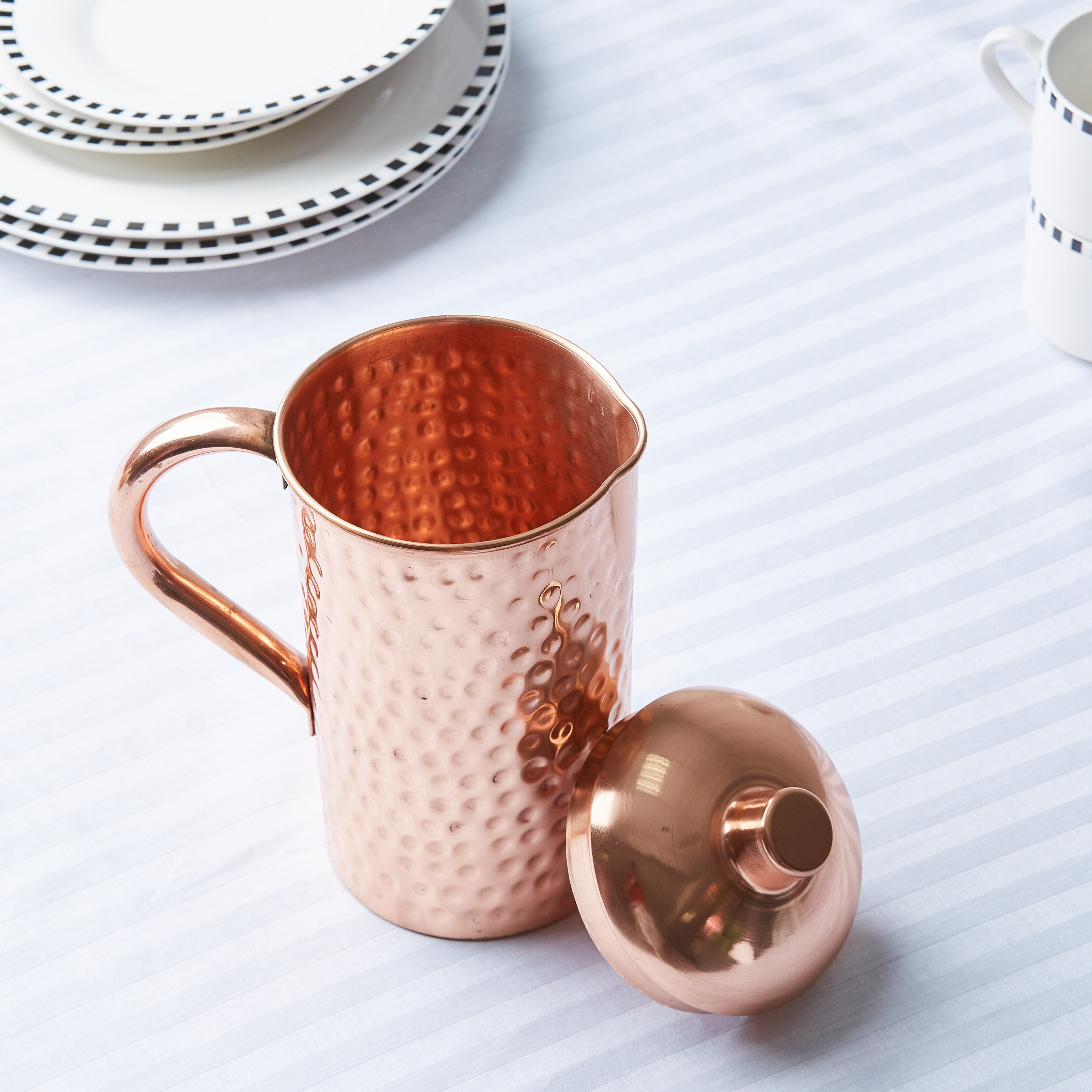 Copper Jug with Hammered Finish - 1.5 L-hbxdecorandfurnishings-tabletop-serveware-image-3