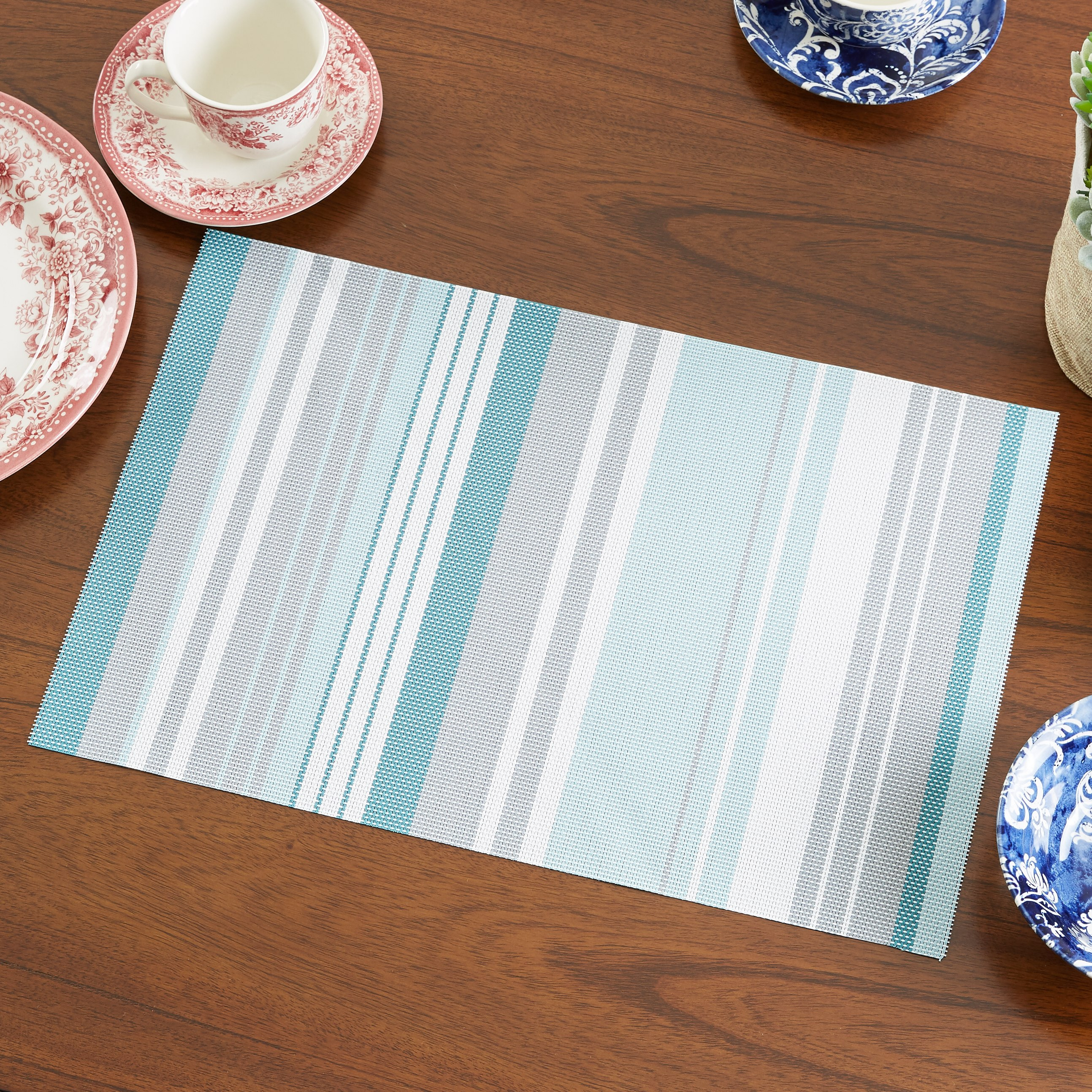 Luna Striped Placemat-hbxdecorandfurnishings-homefurnishings-tablelinens-image-1