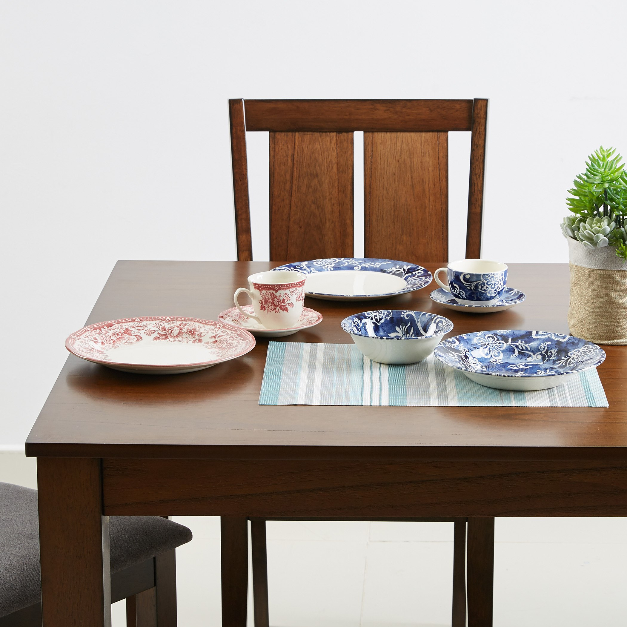 Luna Striped Placemat-hbxdecorandfurnishings-homefurnishings-tablelinens-image-3