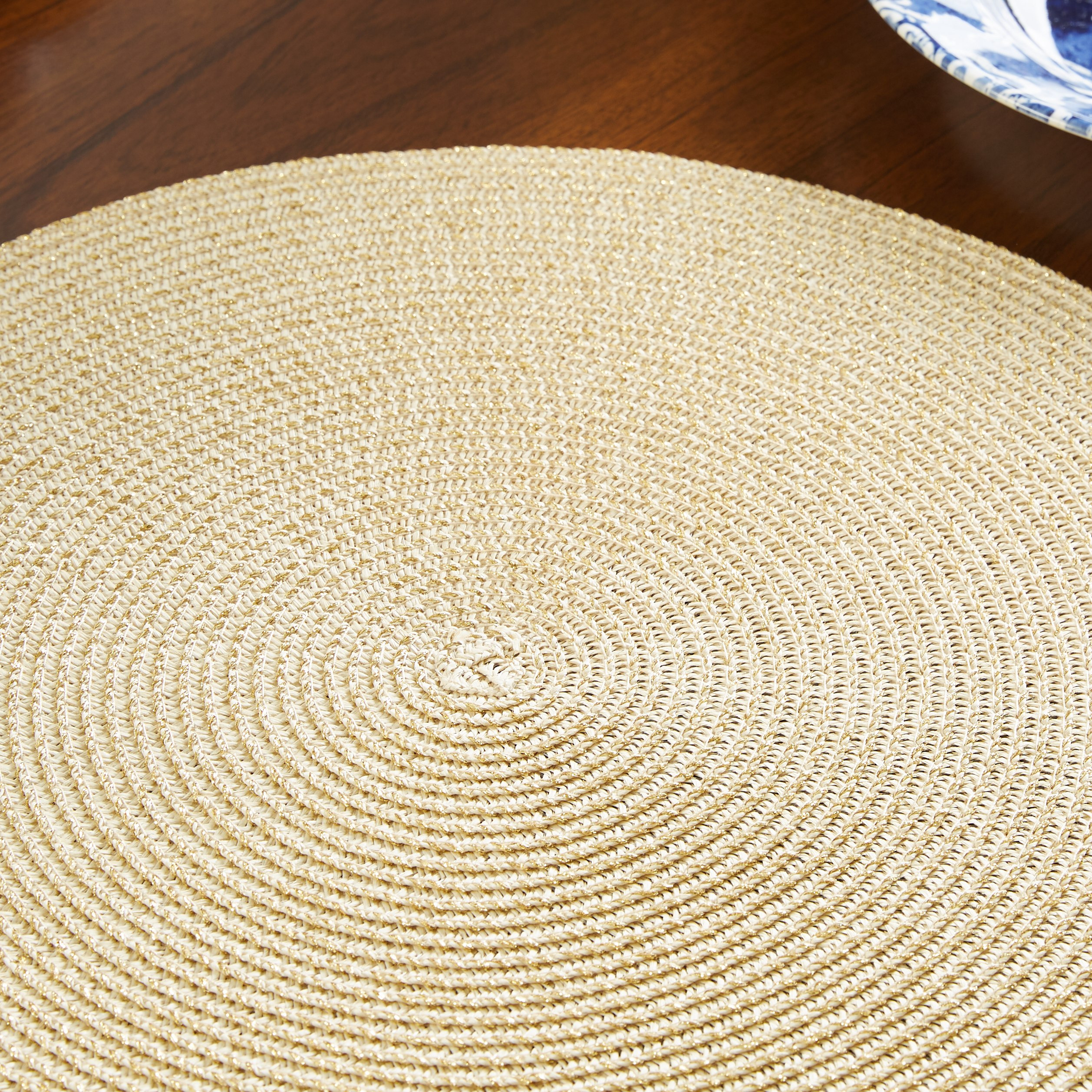 لبادة صحون مستديرة بارزة الملمس من جالاكسي-hbxdecorandfurnishings-homefurnishings-tablelinens-image-2