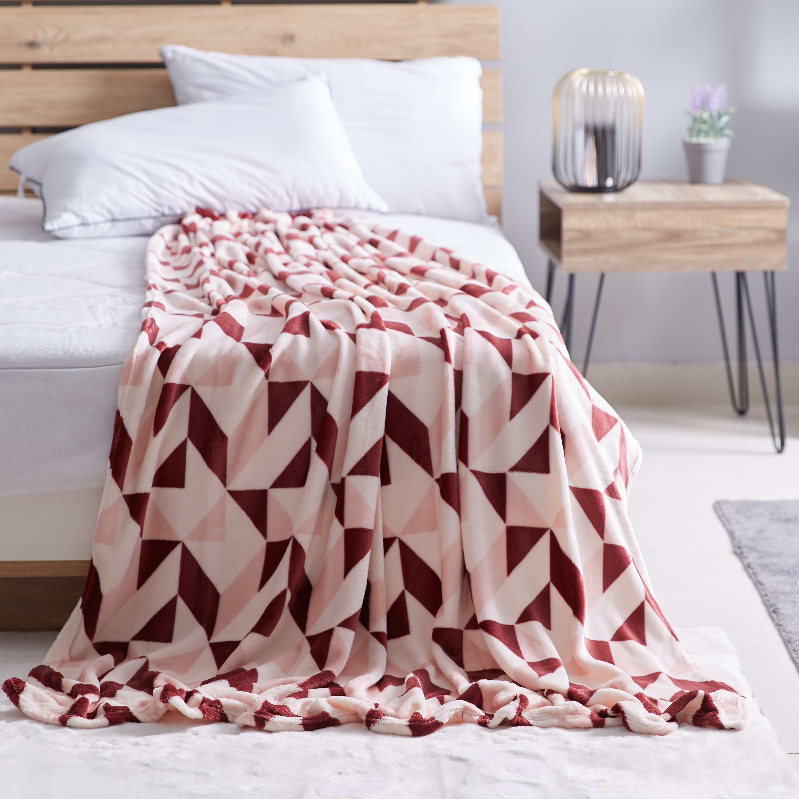 Erin Printed Mirco King Blanket - 240x220 cm-hbxhomeware-hbxbedroom-image-1