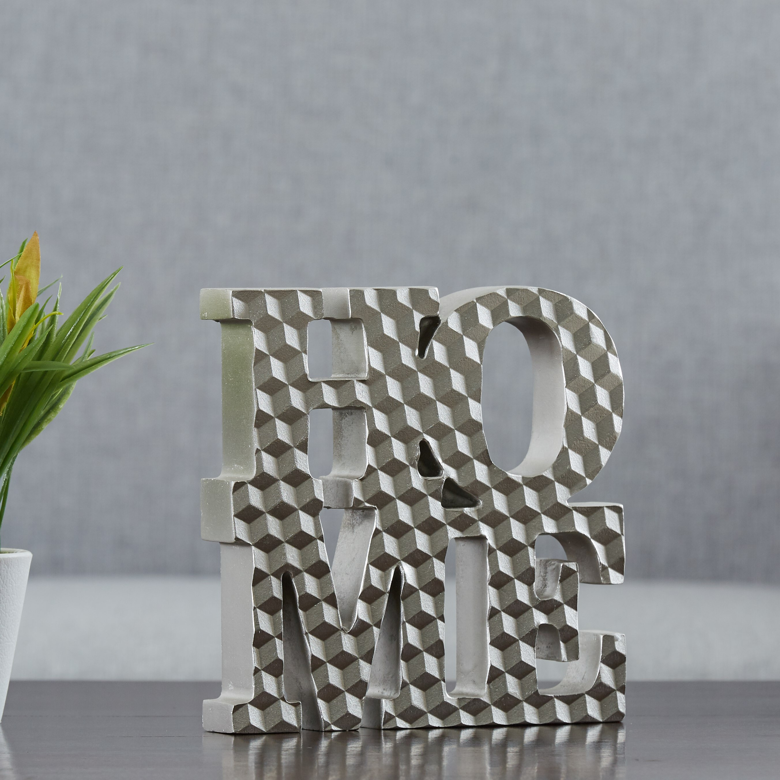 قطعة ديكور كلمة هوم من فاسيتس-hbxhomeware-homedecor-figurinesandornaments-image-1