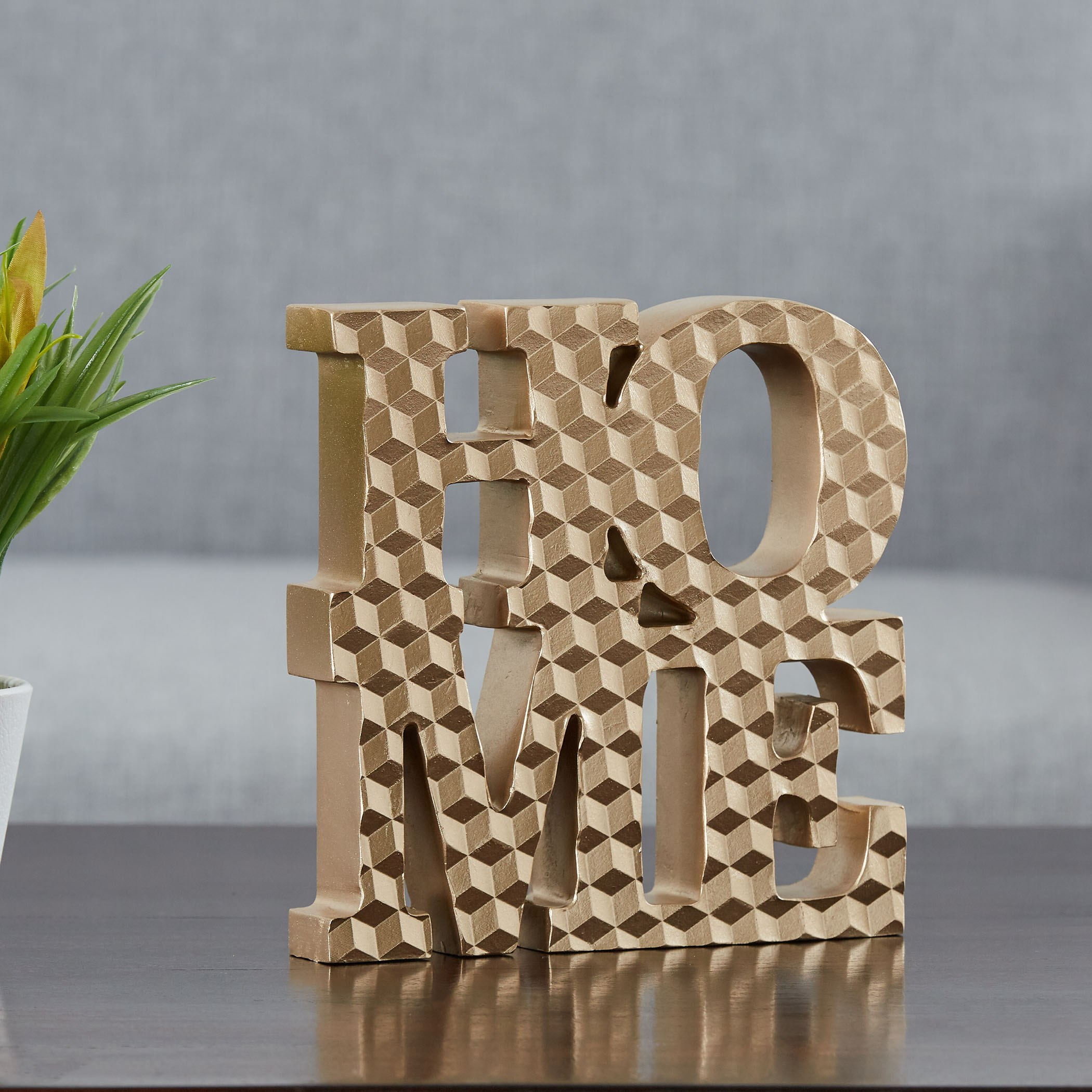 قطعة ديكور كلمة هوم من فاسيتس-hbxhomeware-homedecor-figurinesandornaments-image-1