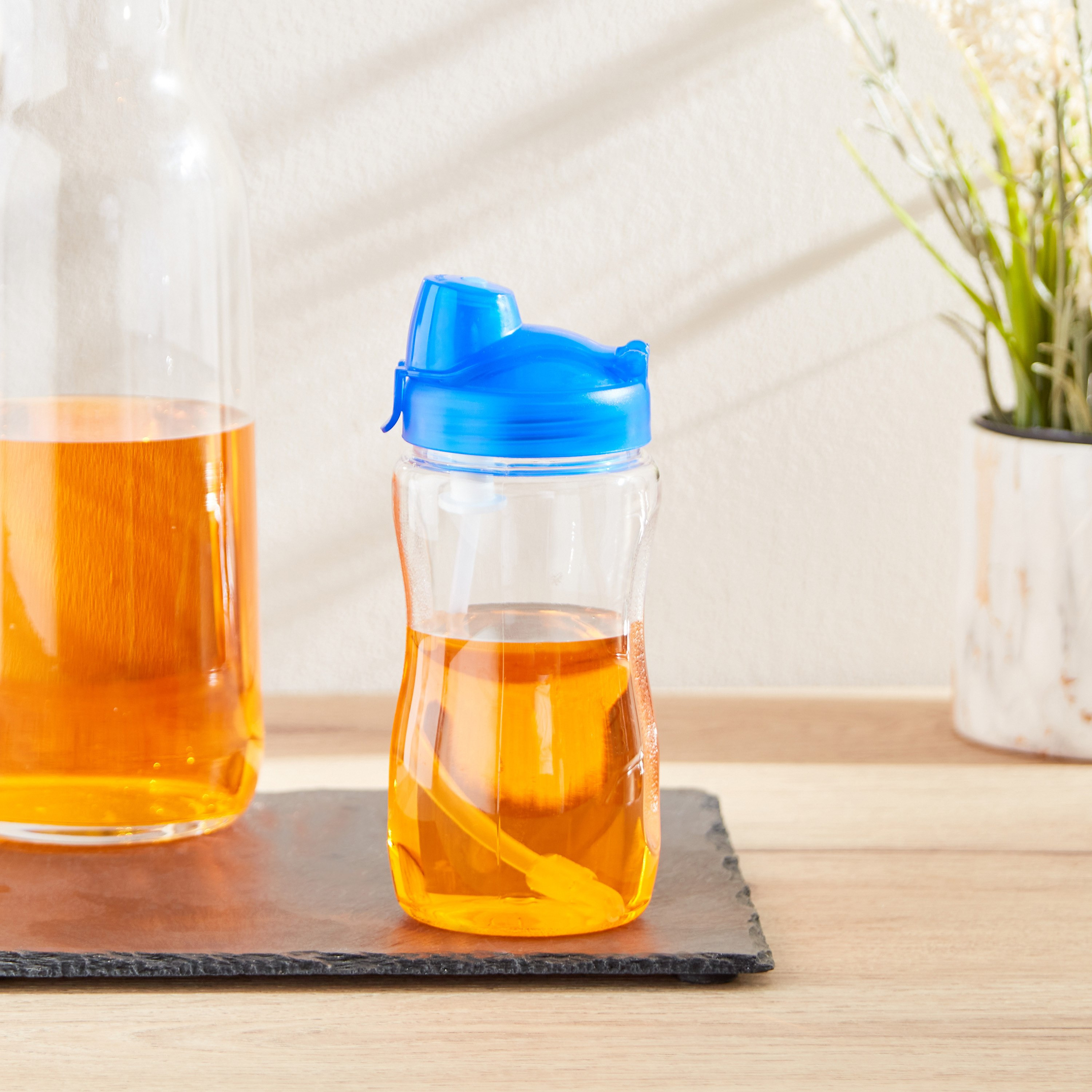 قارورة مياه مع شفاطة من لوك اند لوك- 350 مل-hbxhomeware-hbxkitchen-image-1