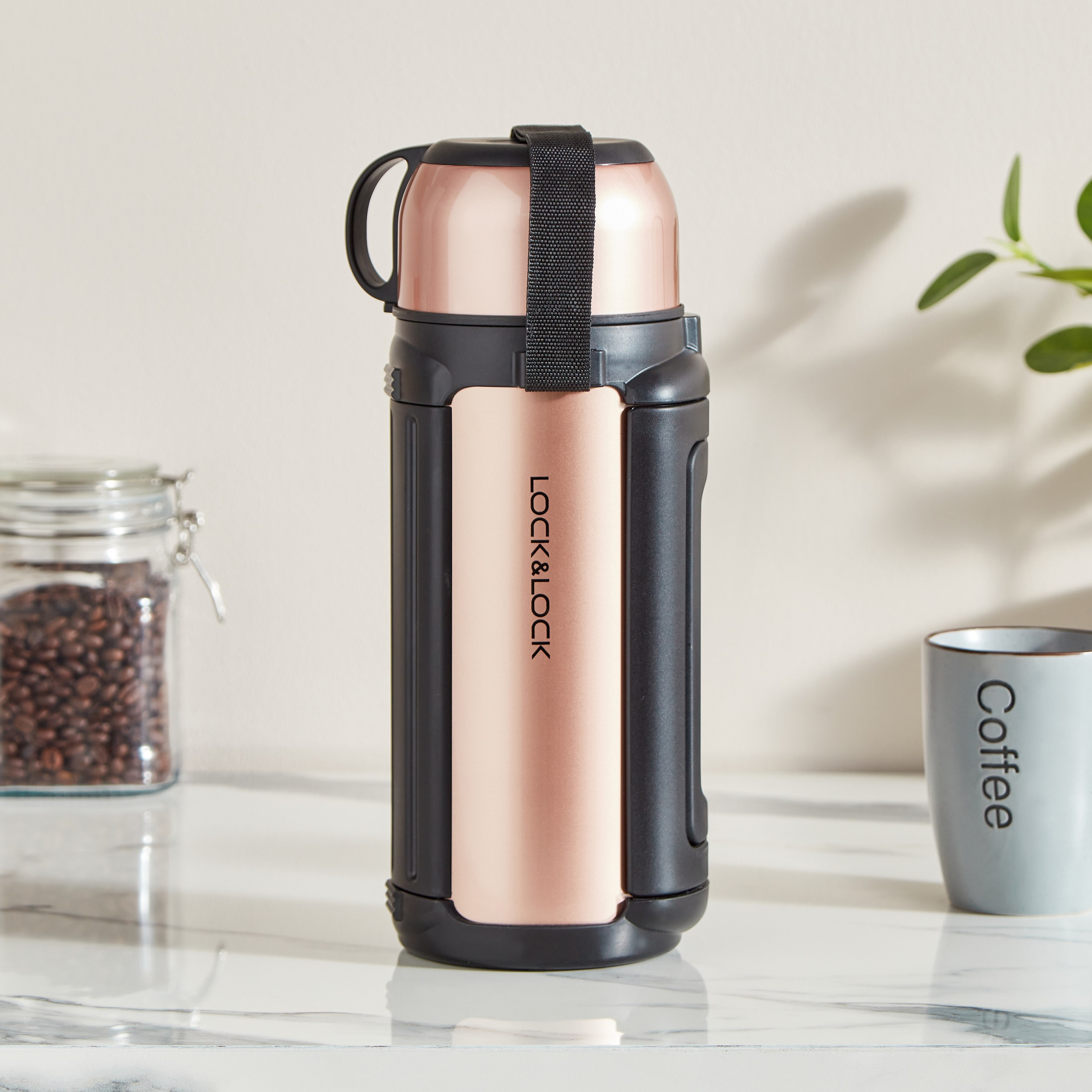 Lock and store lock thermos flask