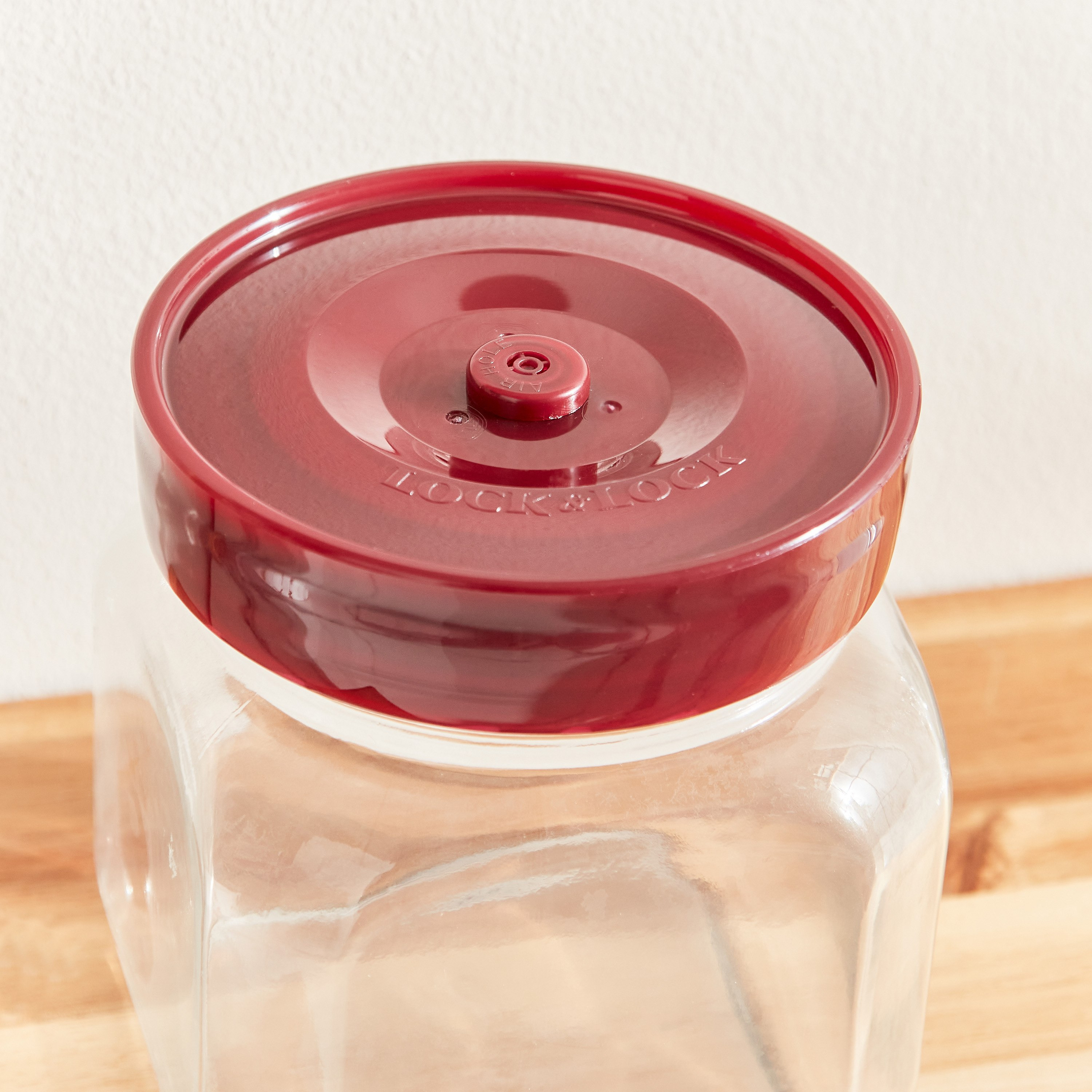 حاوية زجاجية مسامية ومربعة الشكل من لوك اند لوك - 900 لتر-hbxhomeware-hbxkitchen-image-3
