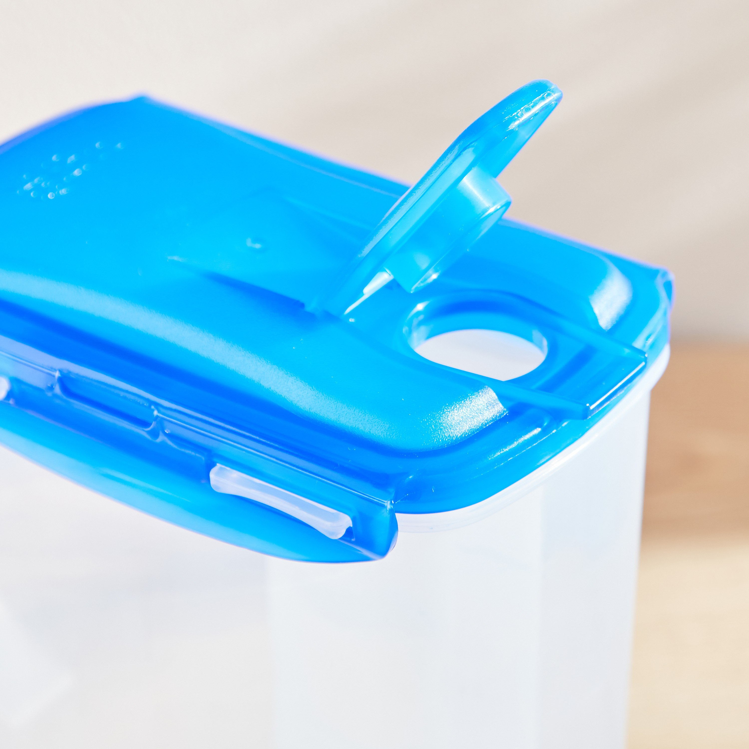 إبريق ثلاجة من لوك اند لوك - 2 لتر-hbxhomeware-diningandtabletop-jugs-image-4