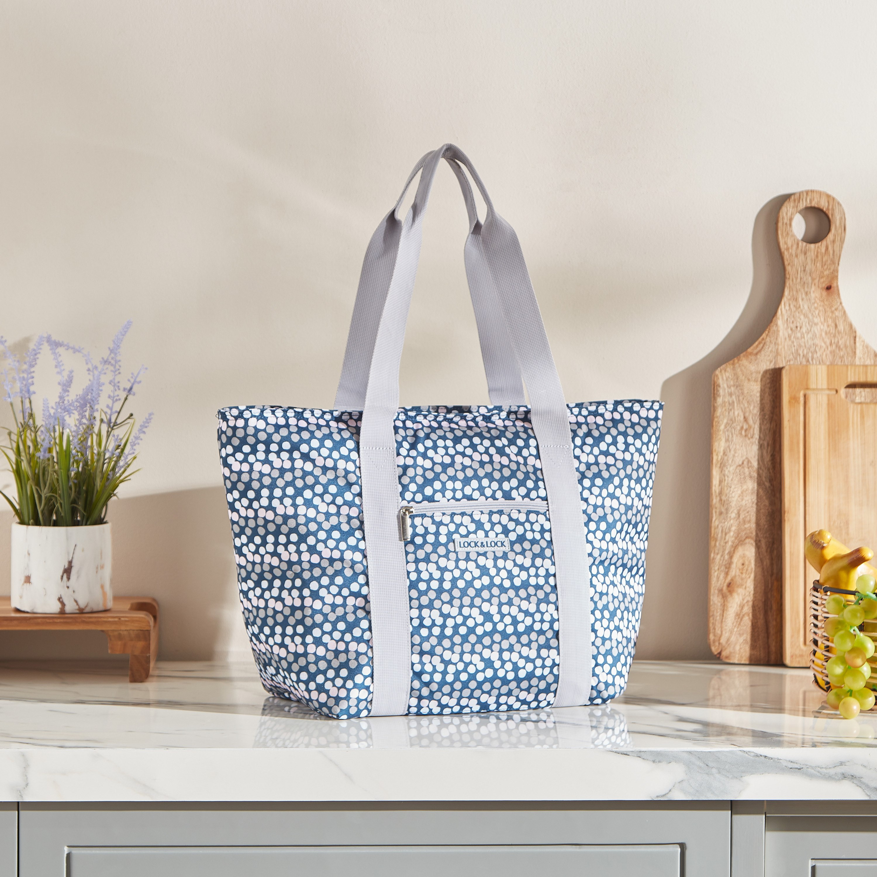 حقيبة تبريد مع مقابض بطبعات من لوك أند لوك - 20 لتر-hbxhomeware-hbxkitchen-image-5
