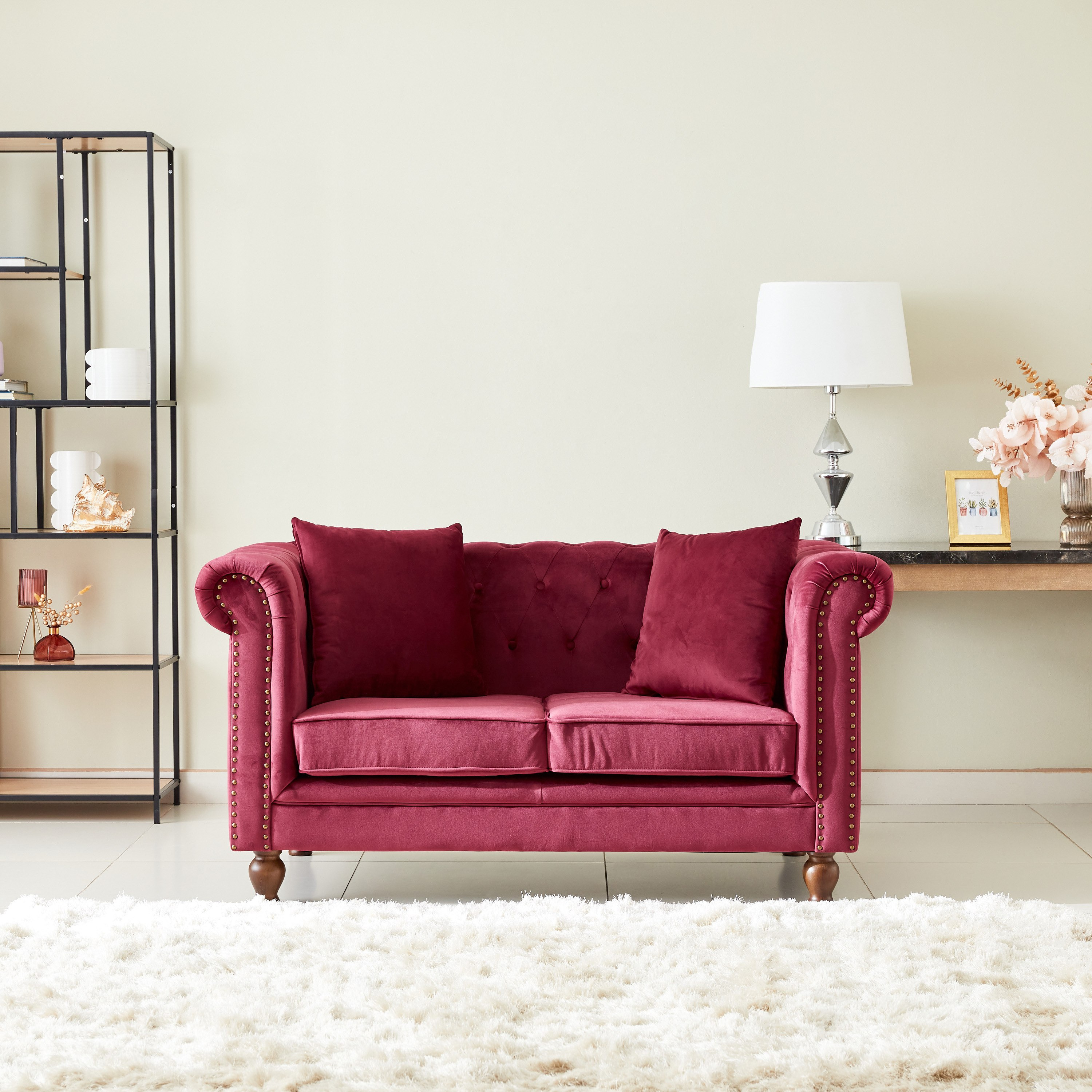 كنبة مخمل معنقدة مقعدين مع وسادتين من صوفيا-hbxlivingroom-sofasandarmchairs-sofas-image-1