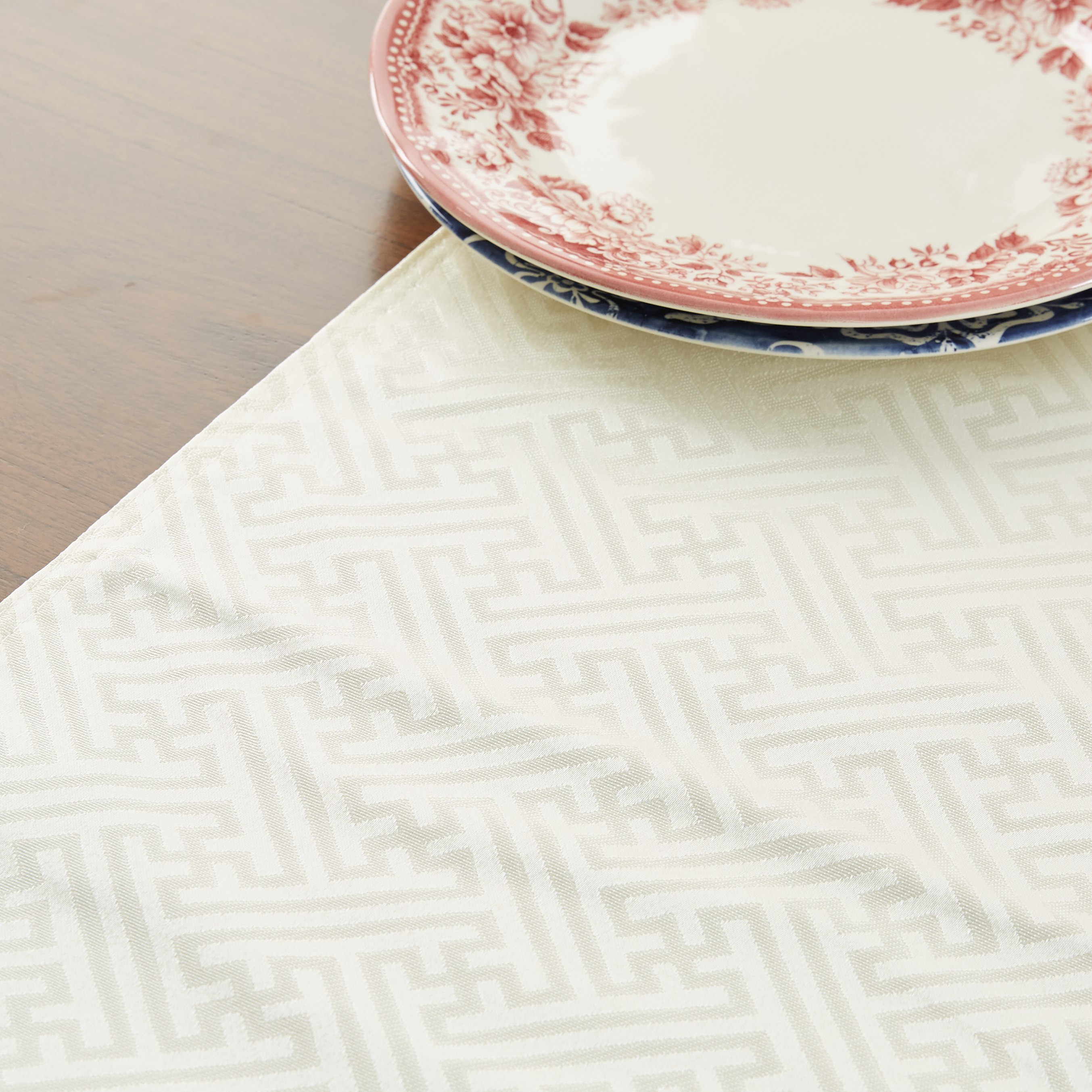 Devin Table Runner-hbxdecorandfurnishings-homefurnishings-tablelinens-image-2