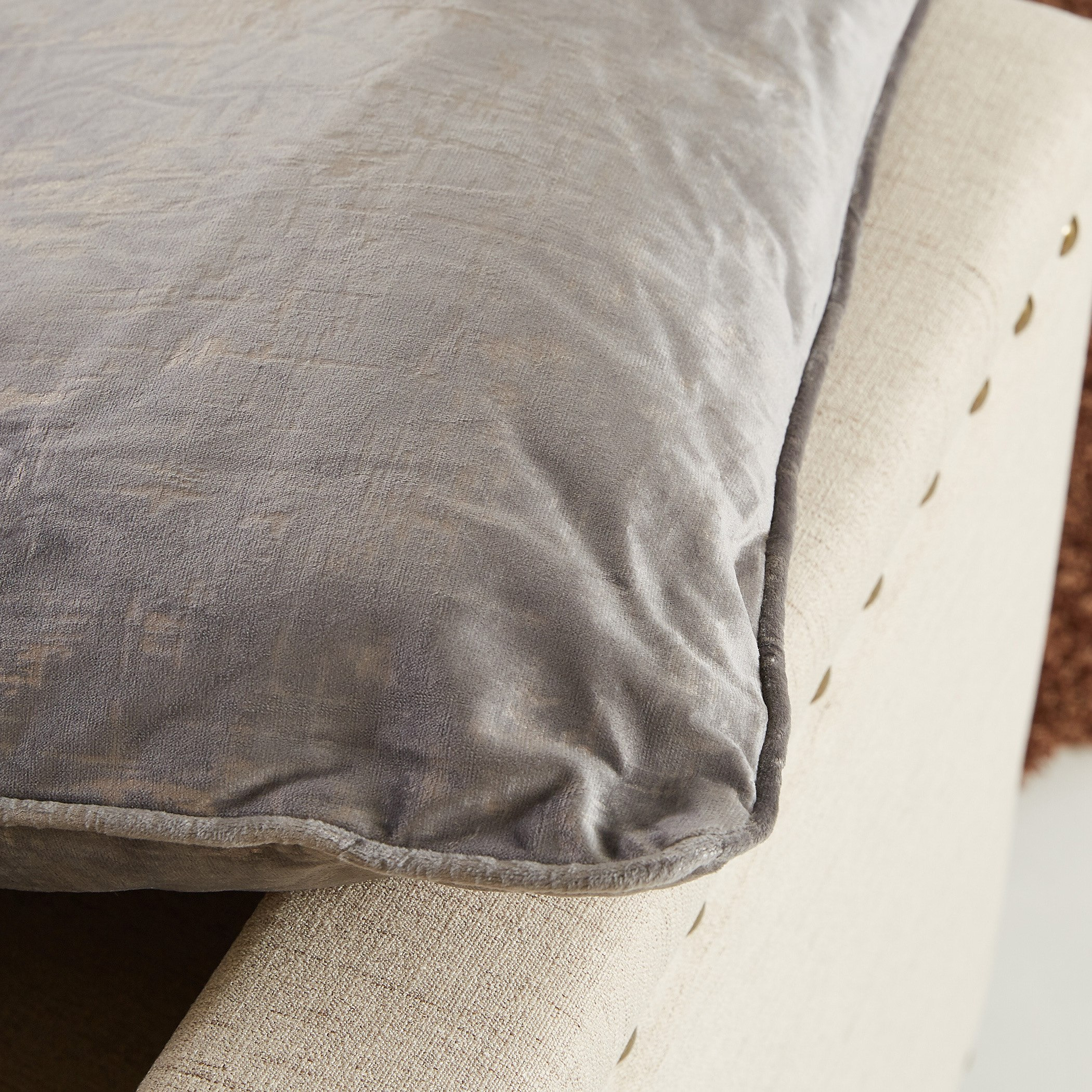 Audrey Printed Velvet Filled Cushion - 65x65 cm-hbxlivingroom-furnishings-cushionsandcovers-filledcushions-image-2