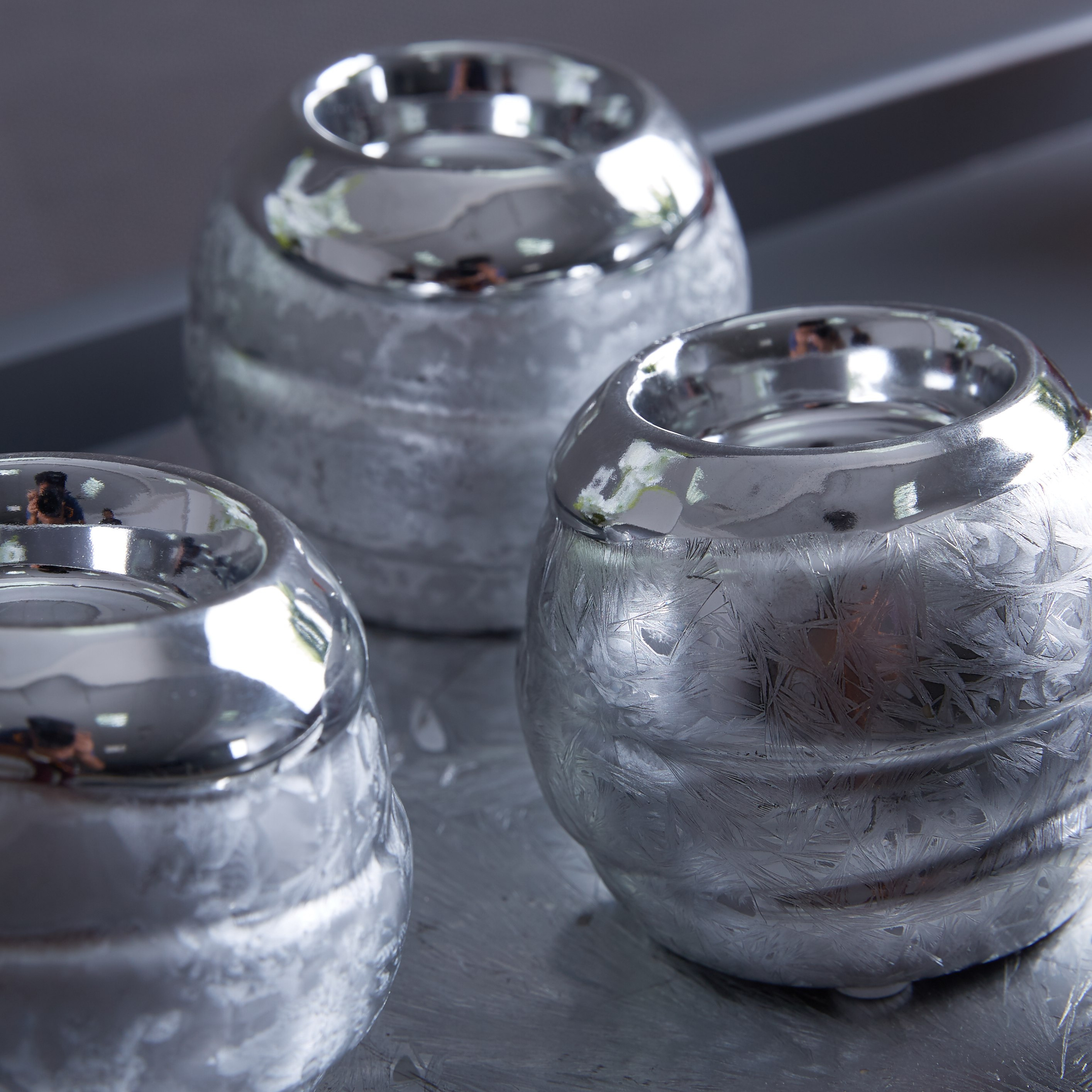طقم من 4 حوامل شموع صغيرة وصينية-hbxlivingroom-decorandaccessories-candleholders-image-3