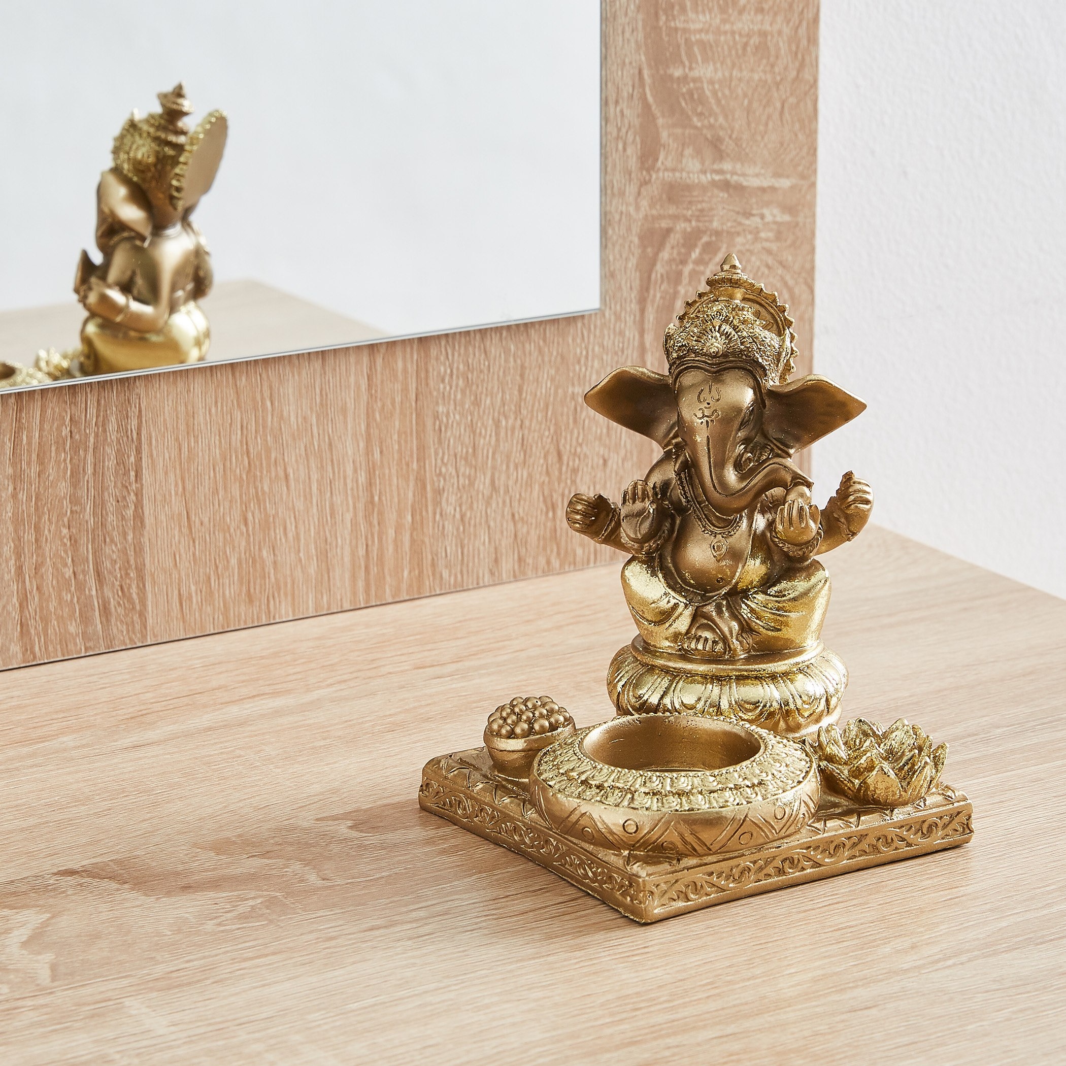 حامل شموع من جانيشا-hbxlivingroom-decorandaccessories-candleholders-image-1