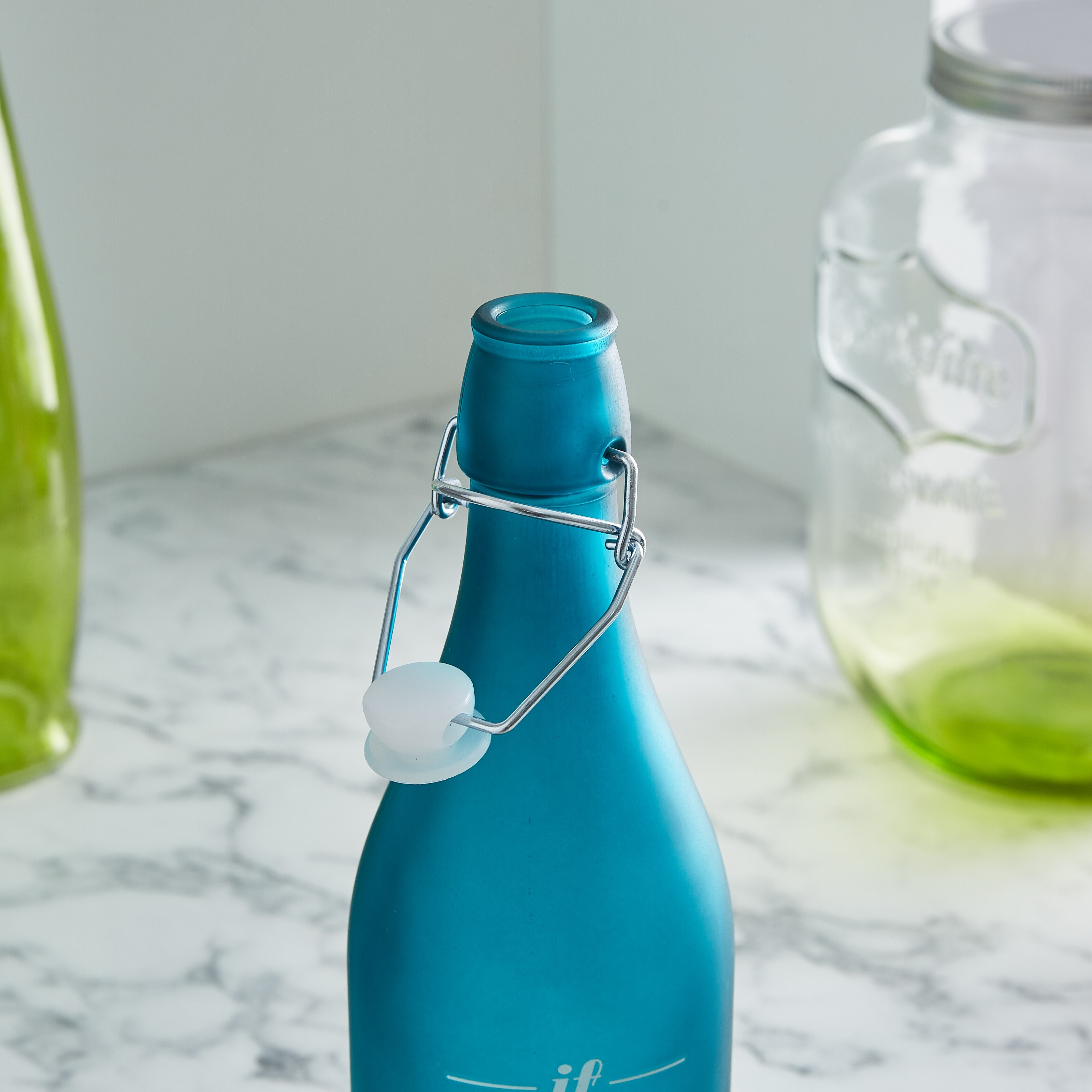 قارورة معتمة من بليسيمو  - 1 لتر-hbxhomeware-diningandtabletop-bottles-image-2