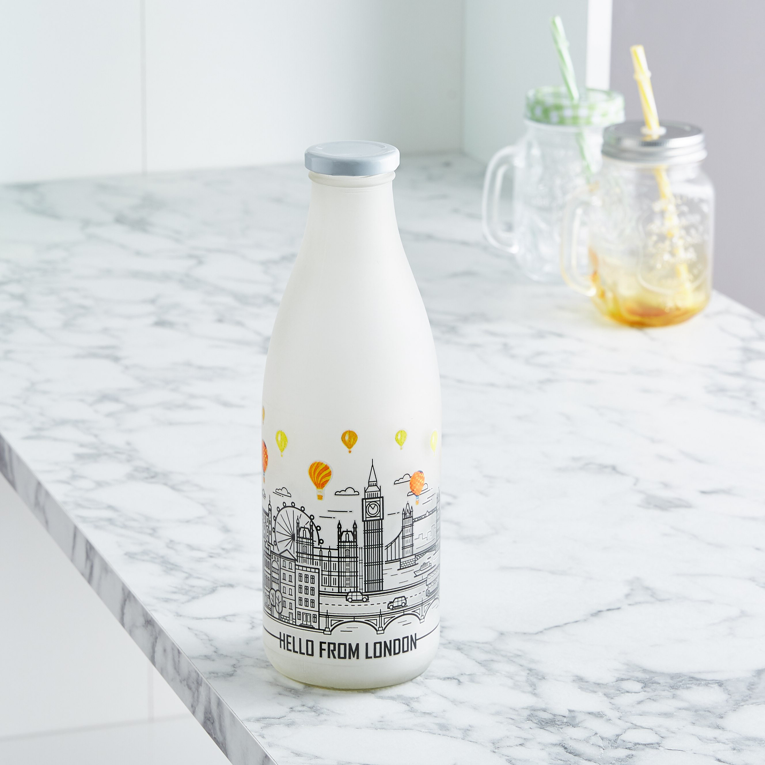 قارورة حليب معتّمة بطبعات من بليسيمو - 1 لتر-hbxhomeware-hbxkitchen-image-1