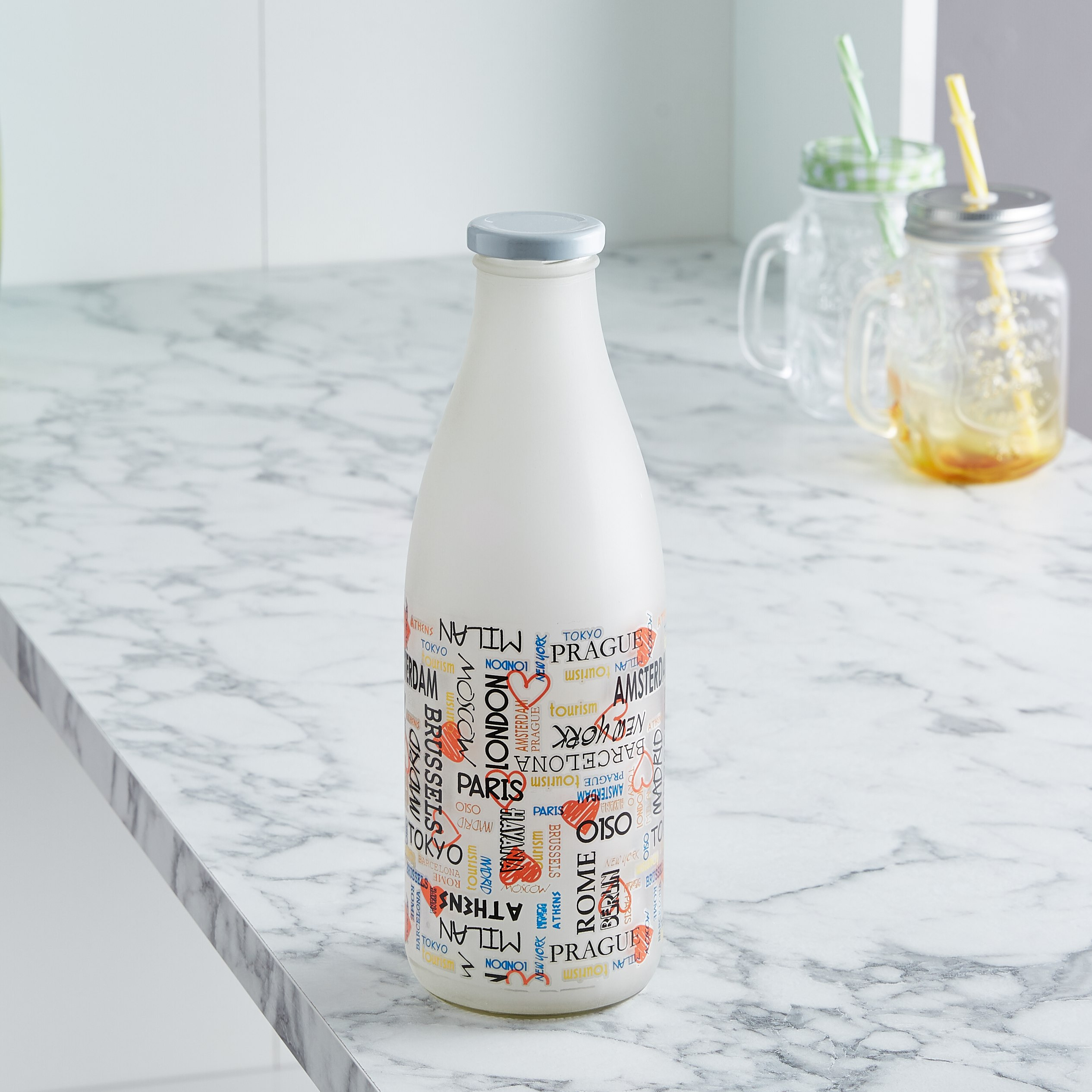 زجاجة حليب معتّمة بطبعات من بليسيمو -1 لتر-hbxhomeware-hbxkitchen-image-1
