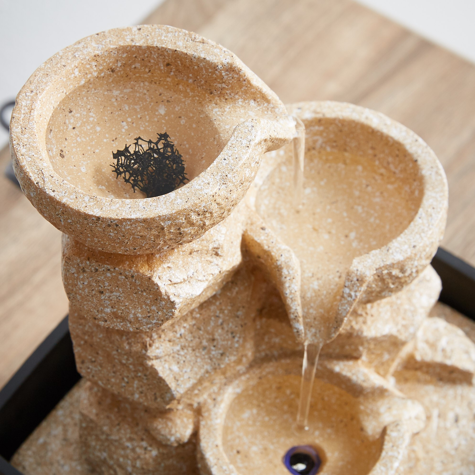 نافورة حجرية بأضواء من جرانا-hbxhomeware-hbxdecorandfurnishings-image-4