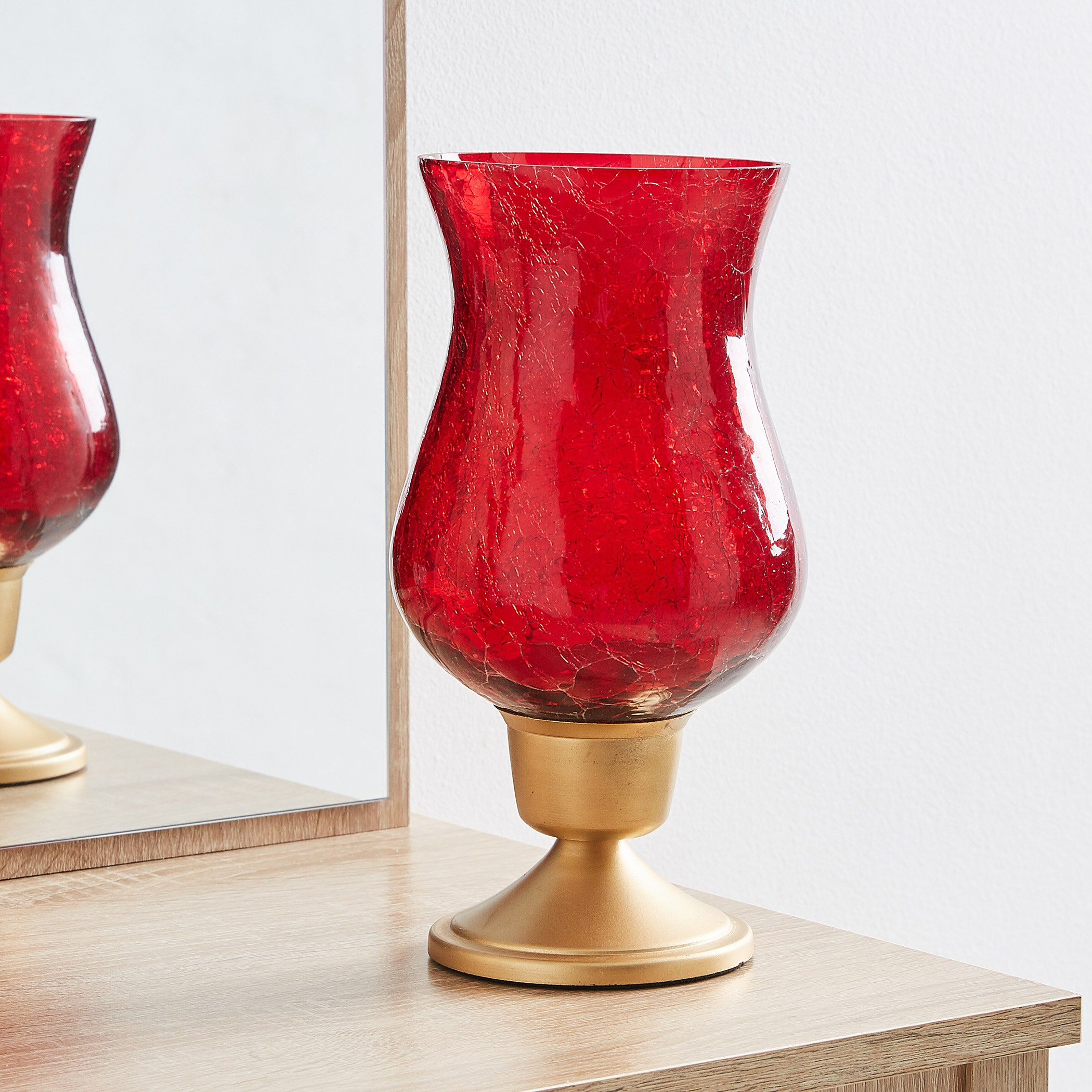 حامل شموع بقاعدة من كامي-hbxlivingroom-decorandaccessories-candleholders-image-1