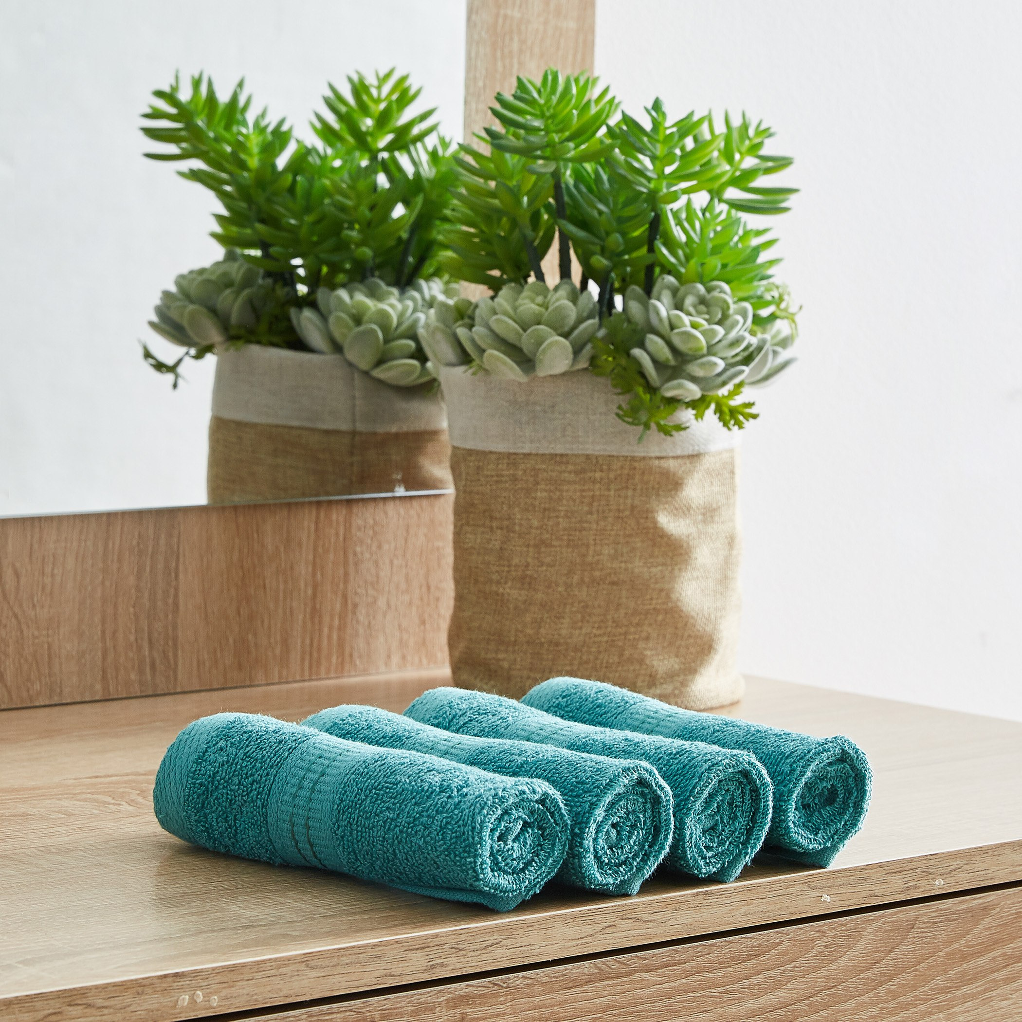 طقم مناشف وجه إسينشال - 4 قطع-hbxbathroom-bathroomtextiles-image-3