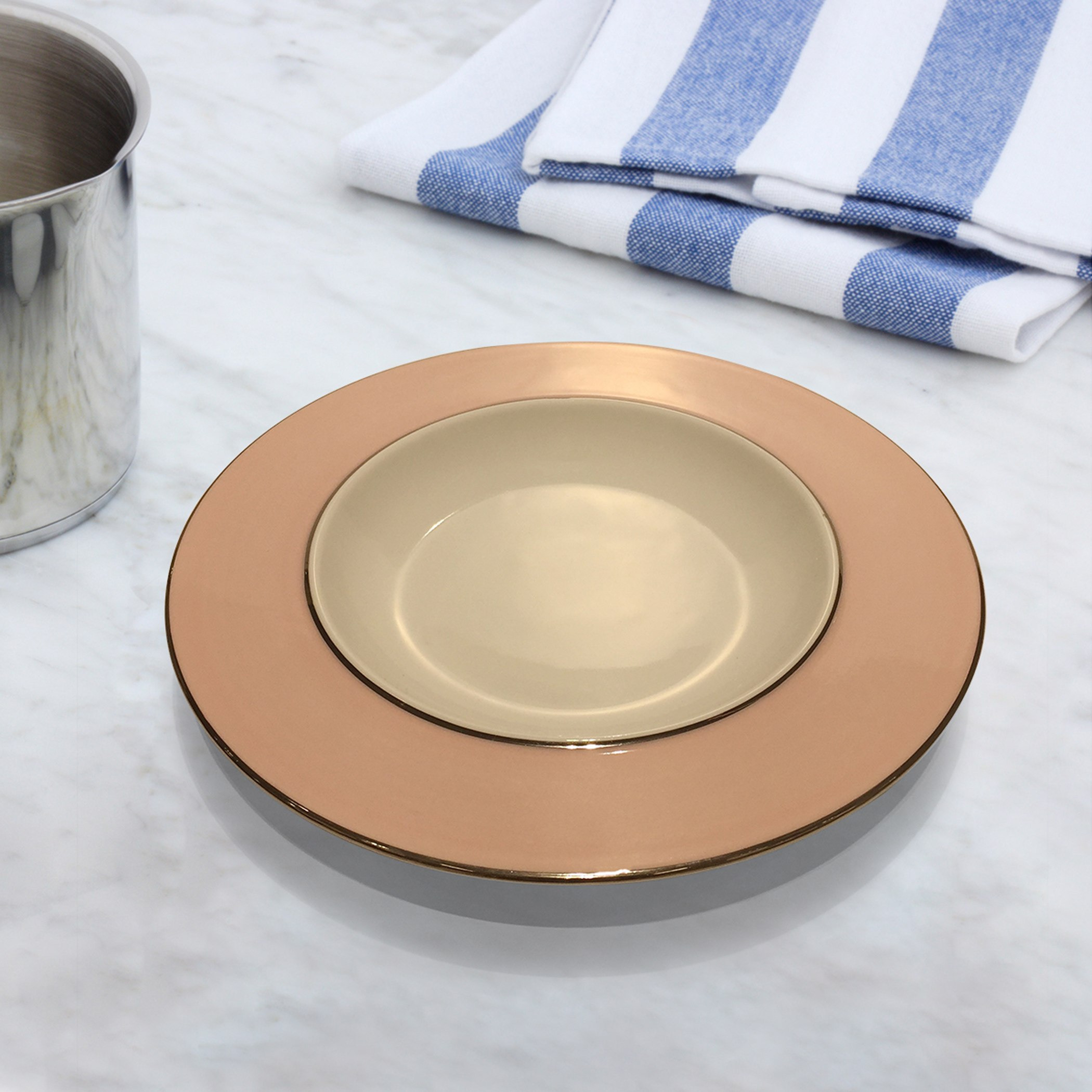 صحن جانبي مزدوج اللون من إليجانت- 22 سم-hbxdecorandfurnishings-tabletop-crockery-image-1