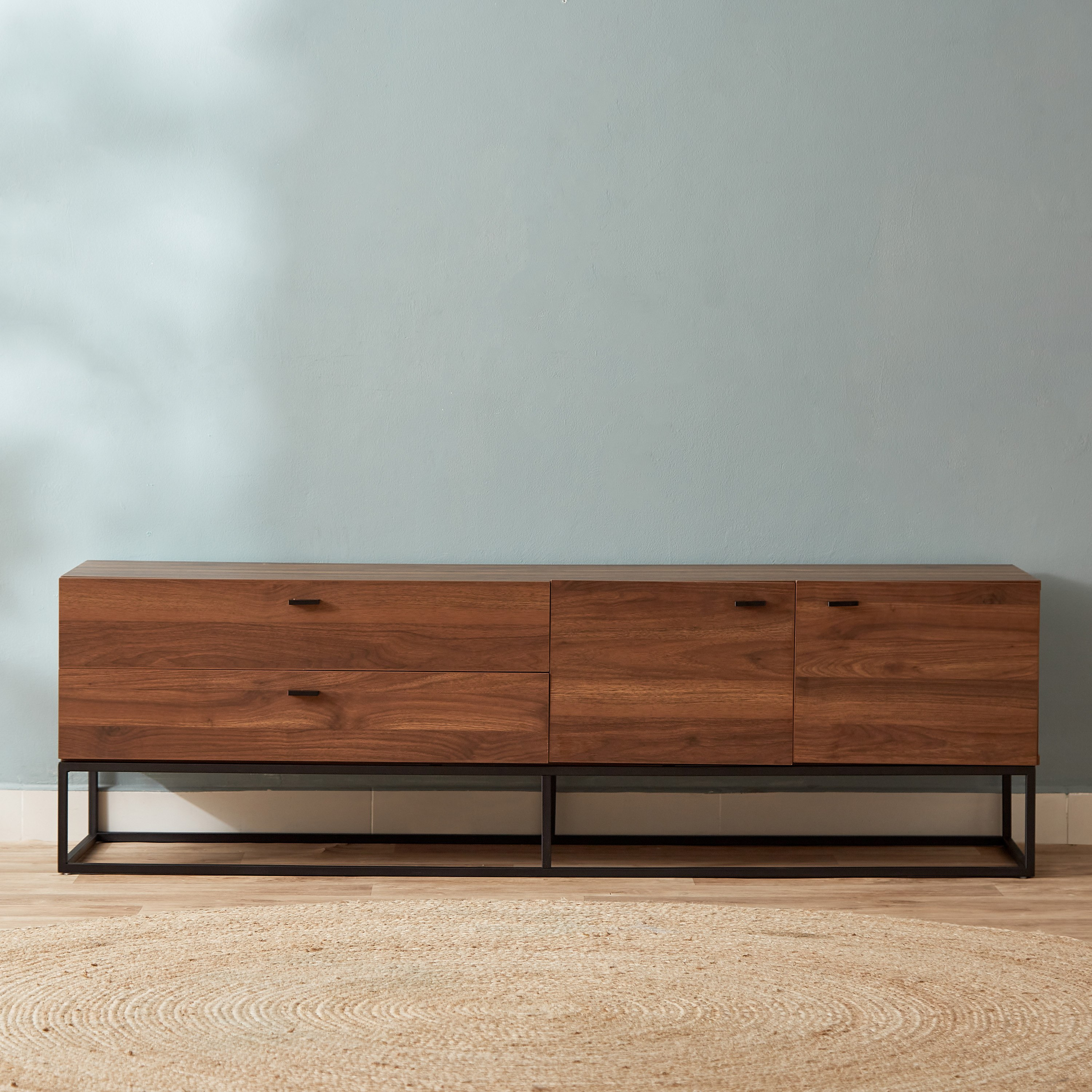 وحدة تلفاز منخفضة لأجهزة التلفاز حتى 65 بوصة من ماجيستيك-hbxlivingroom-mediaunitsandstorage-tvunits-image-2