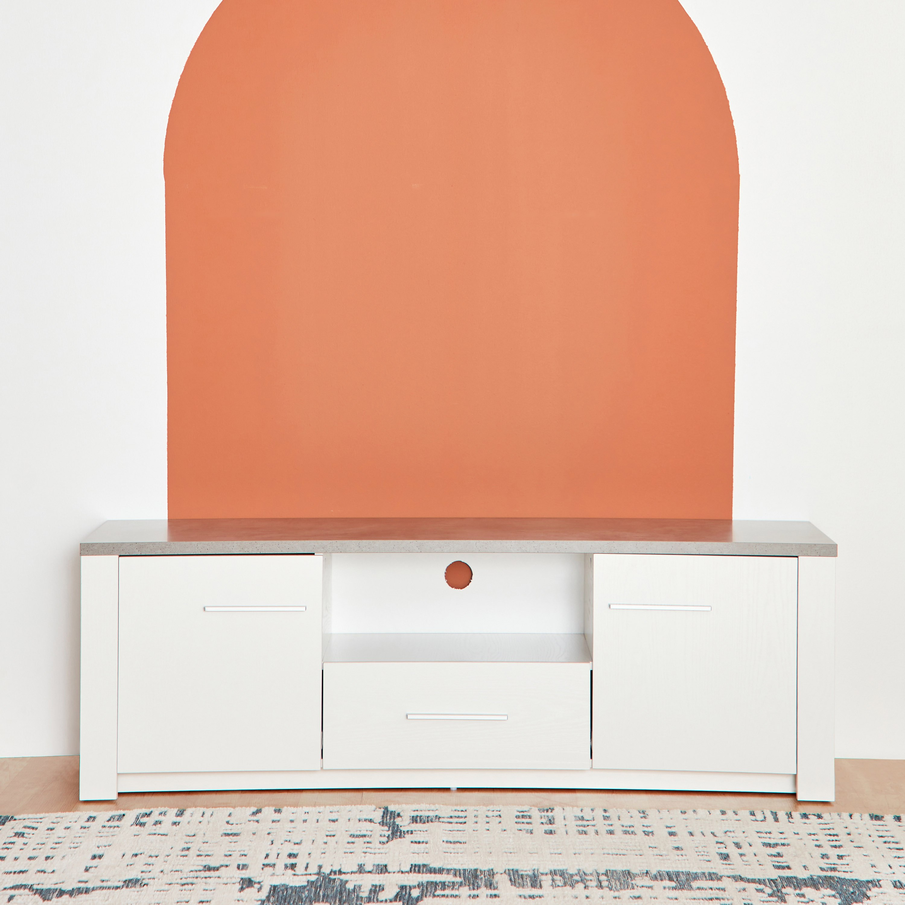 وحدة تلفاز منخفضة بدرج واحد لأجهزة تلفاز حتى 65 بوصة من سيدني-hbxlivingroom-mediaunitsandstorage-tvunits-image-3