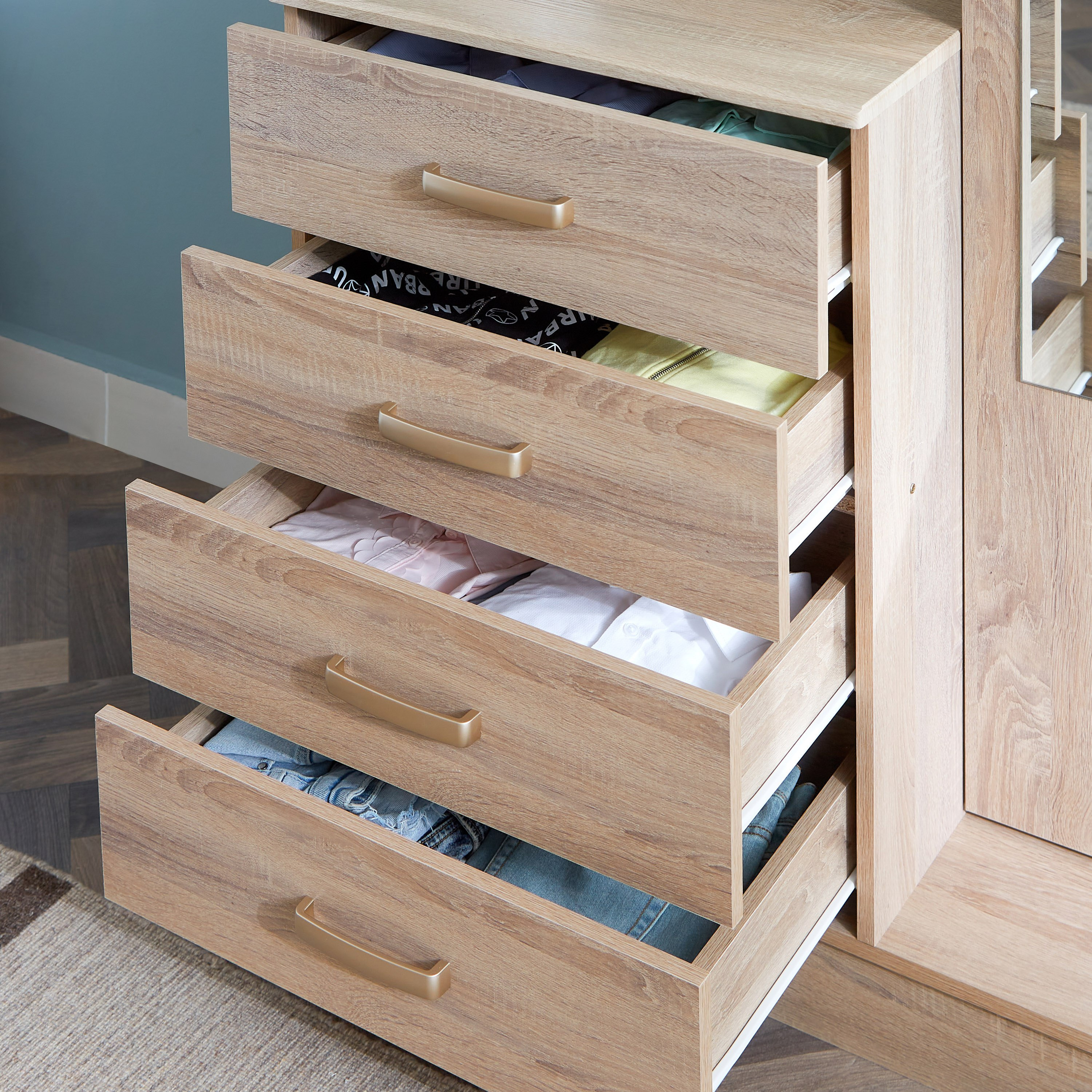 Dresser with small drawers on outlet top