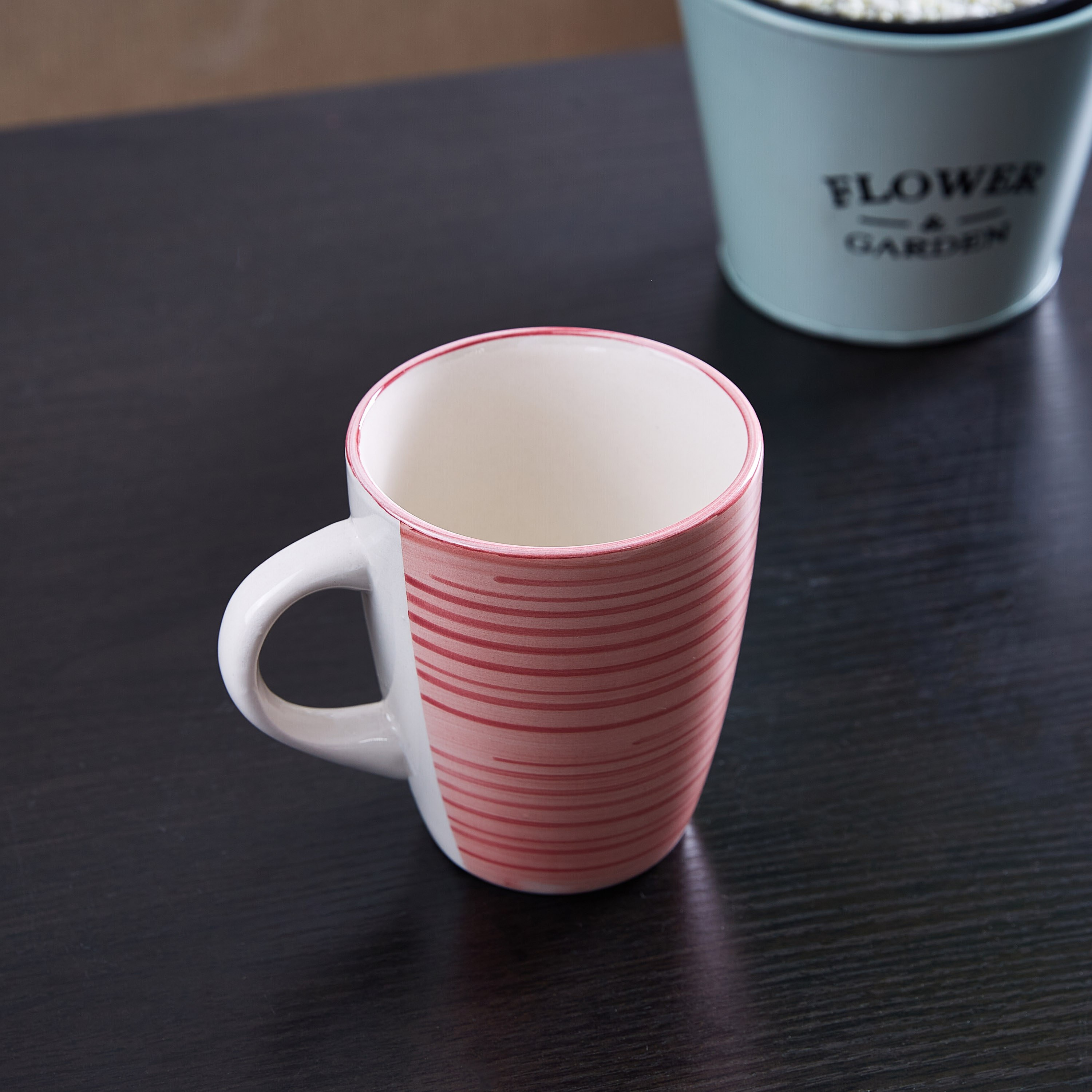 مج خزفي مخطط-hbxhomeware-diningandtabletop-coffeeandteasets-image-2