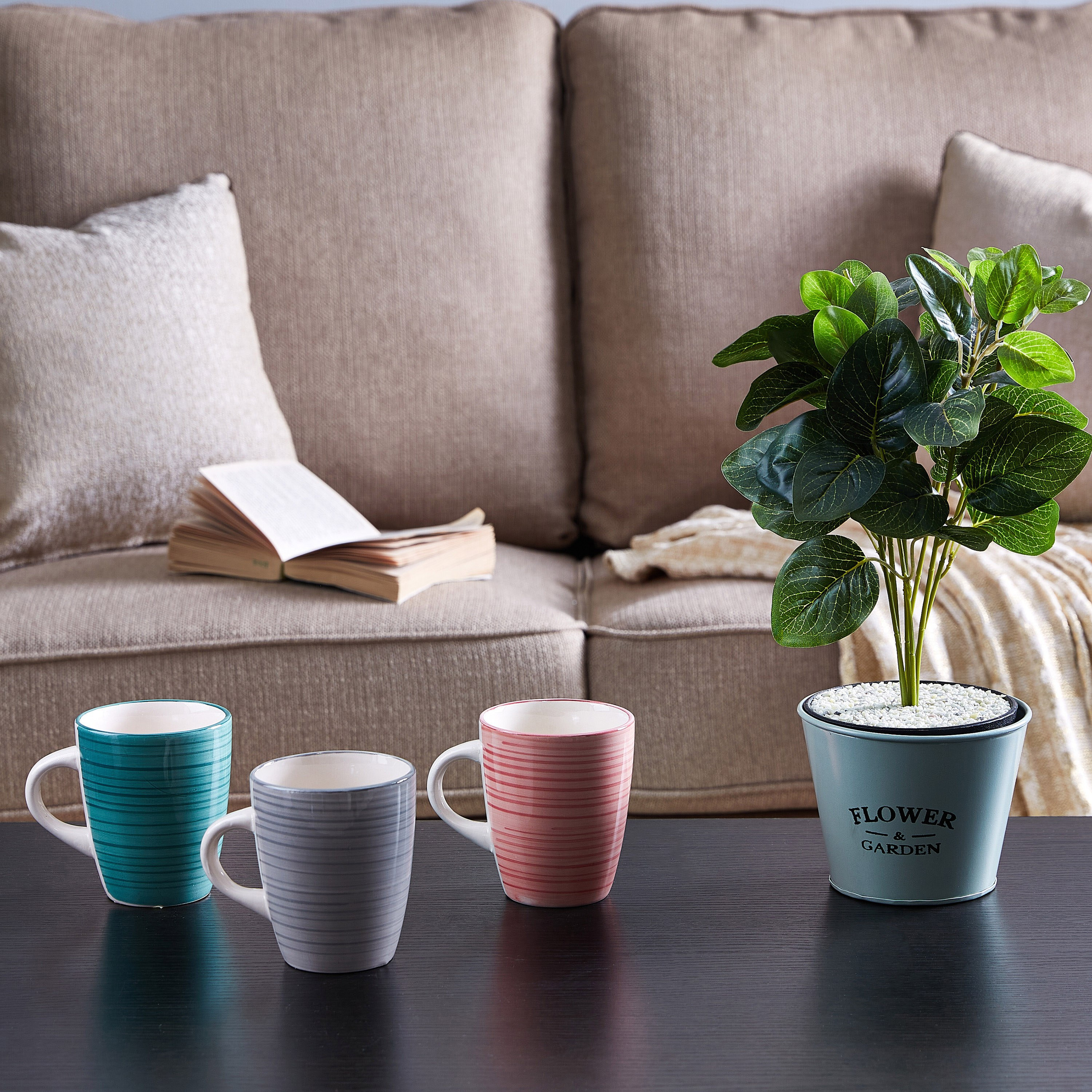مج خزفي مخطط-hbxhomeware-diningandtabletop-coffeeandteasets-image-3