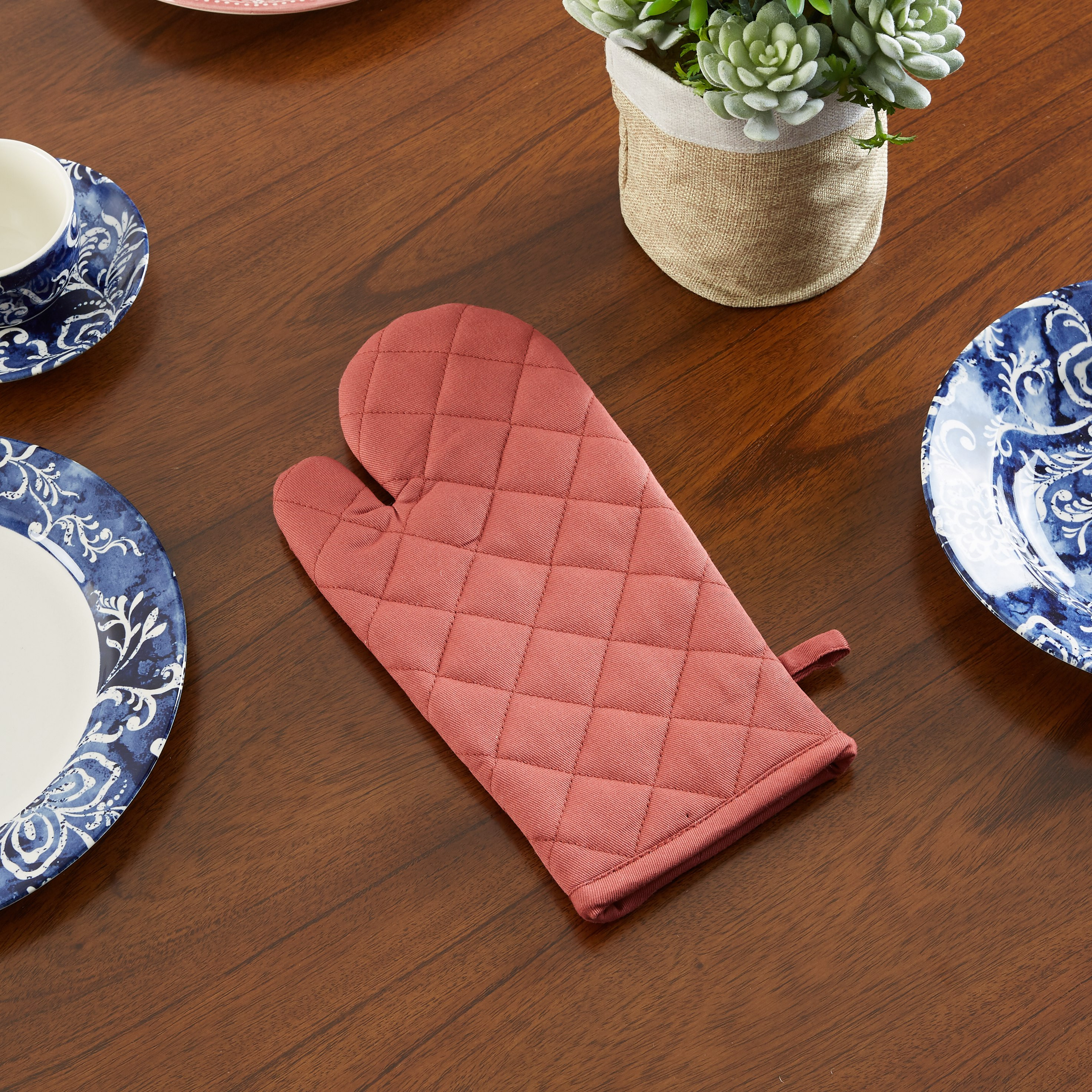 قفازات فرن من يوني-hbxdecorandfurnishings-homefurnishings-tablelinens-image-1