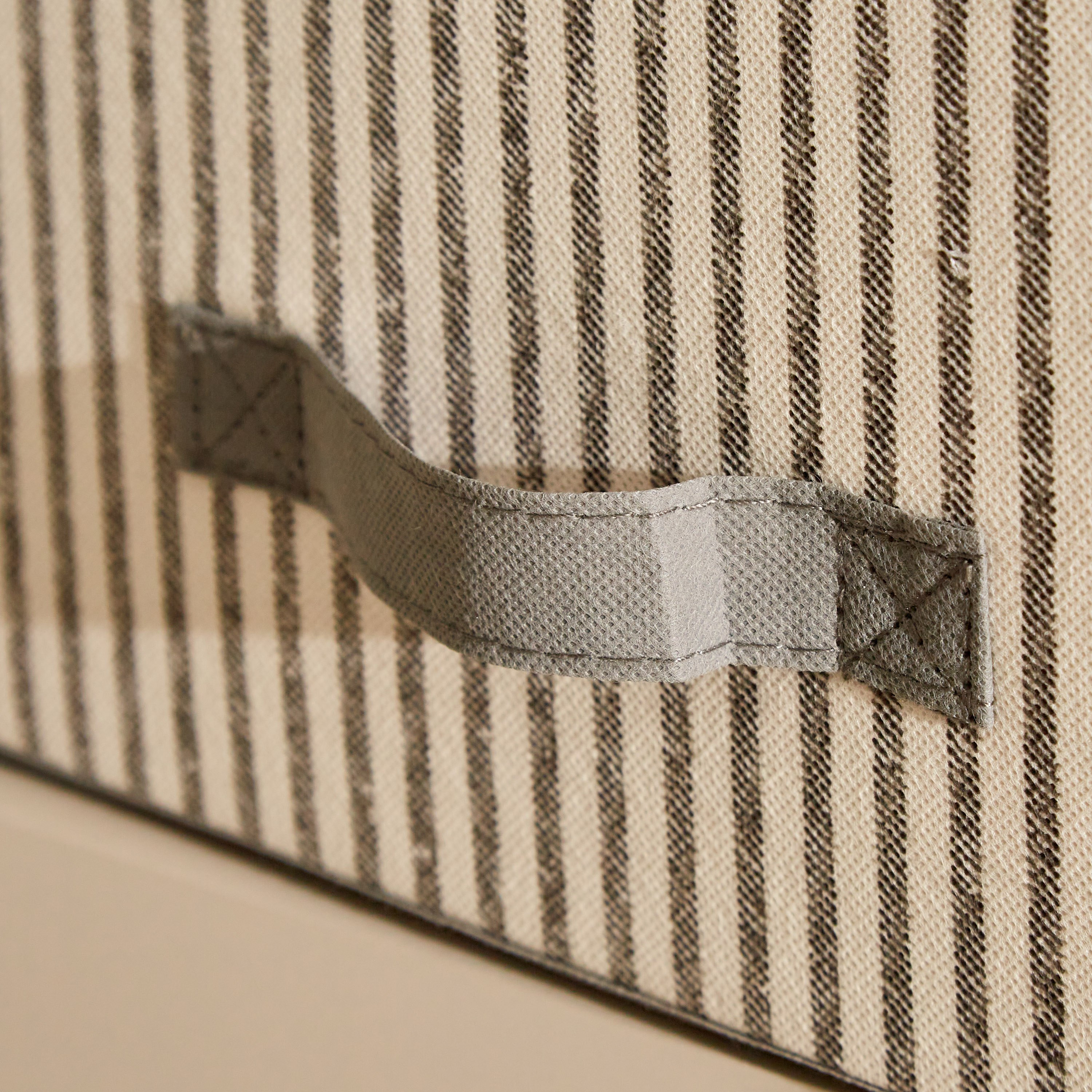صندوق تخزين من إيباس - 33x40x18 سم-hbxbedroom-bedroomaccessories-bedroomstorage-image-6
