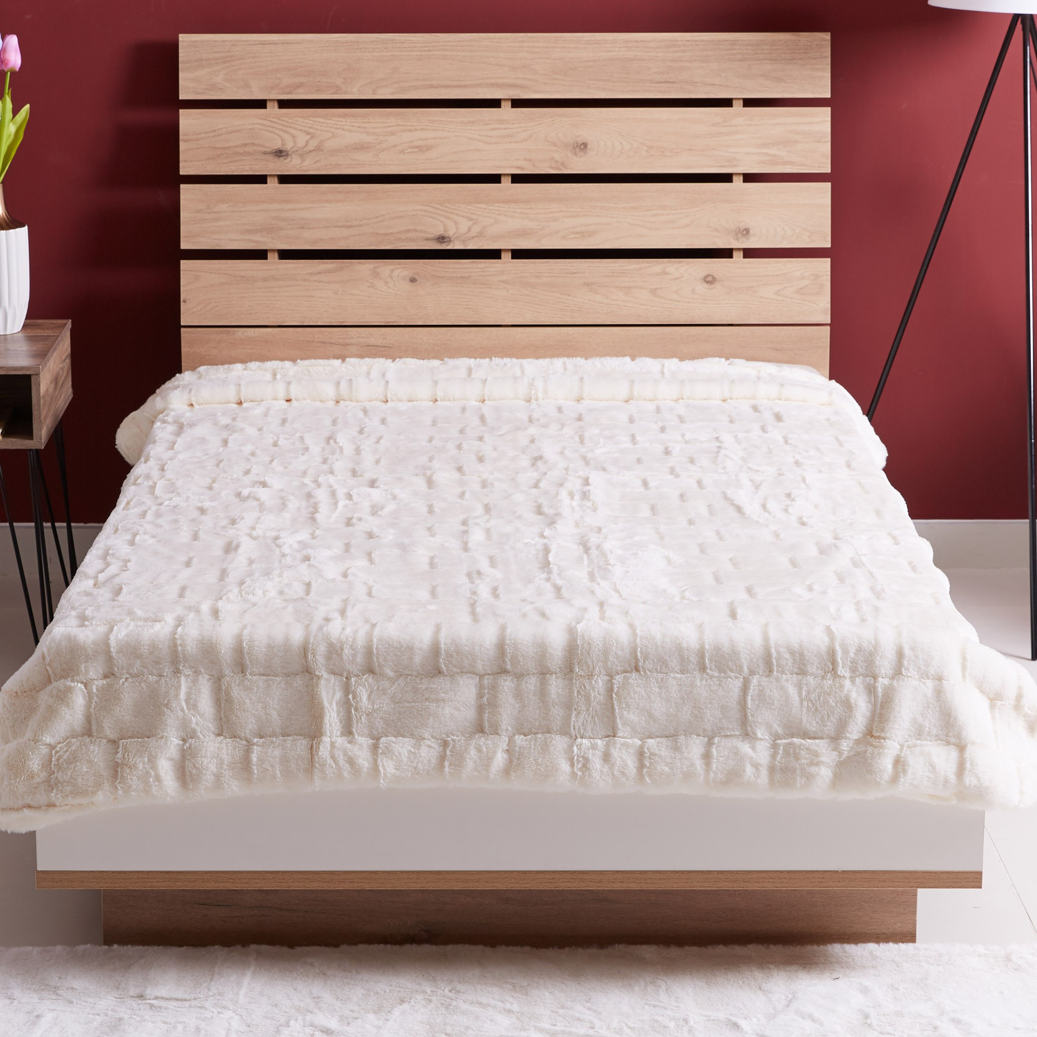 بطانية فرو صناعي مزدوجة جاكار- 150x220 سم-hbxhomeware-hbxbedroom-image-2