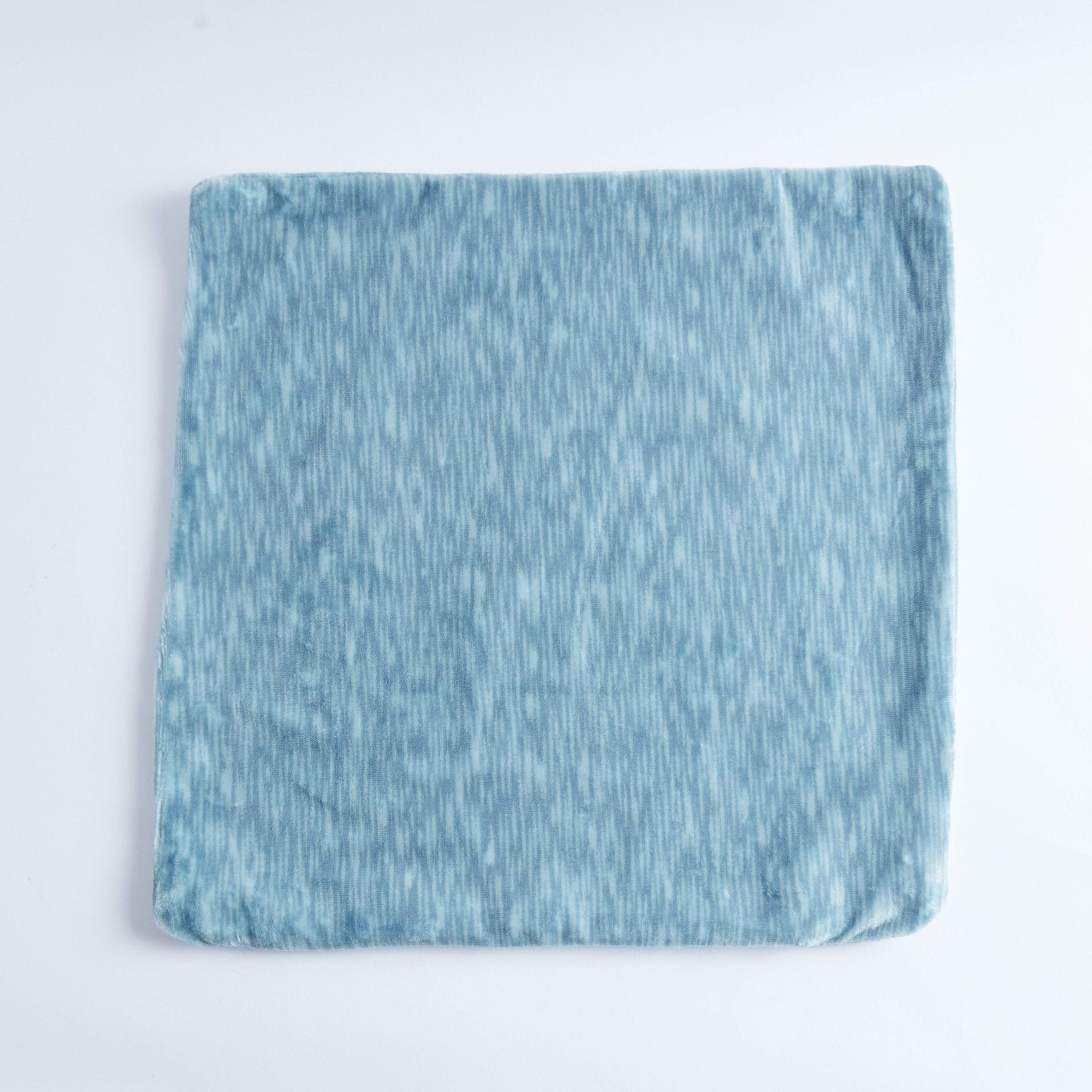 غطاء وسادة تيدي فلانيل-  45x45 سم-hbxhomeware-cushionsandcovers-cushioncovers-image-4