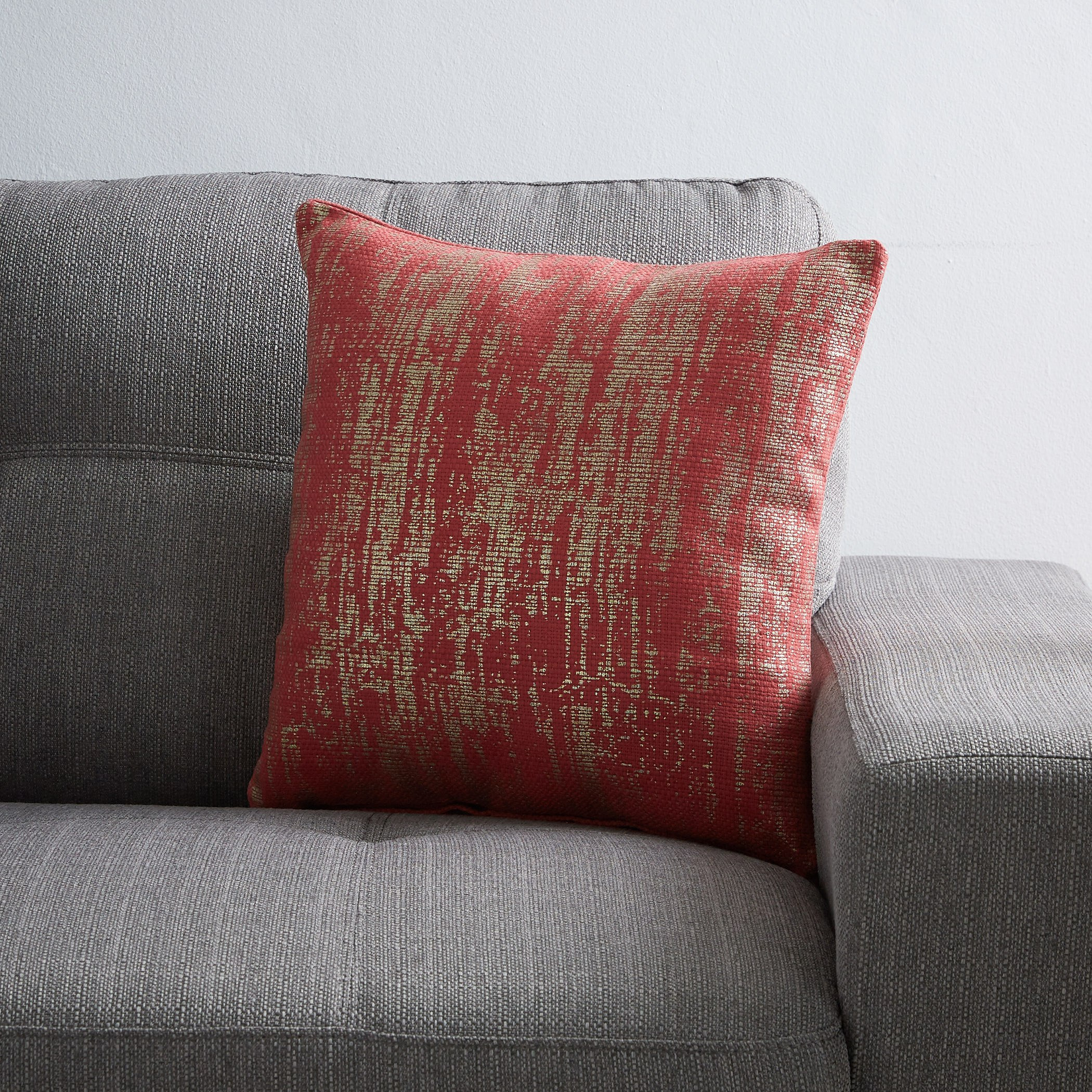 غطاء وسادة بطبعات لامعة من ليون- 40×40 سم-hbxhomeware-cushionsandcovers-cushioncovers-image-1
