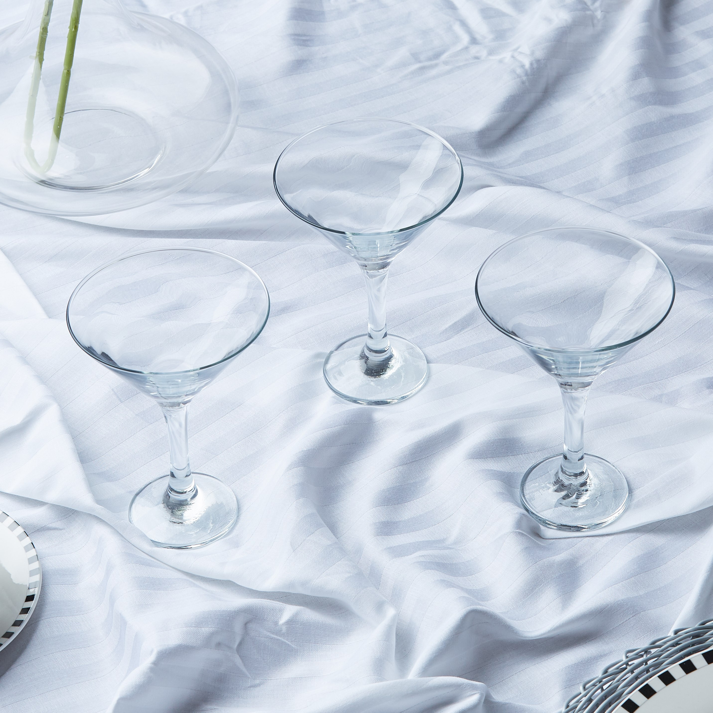 طقم كؤوس زجاجية  مارتيني من ميسكت - 175 مل-hbxhomeware-hbxkitchen-image-2