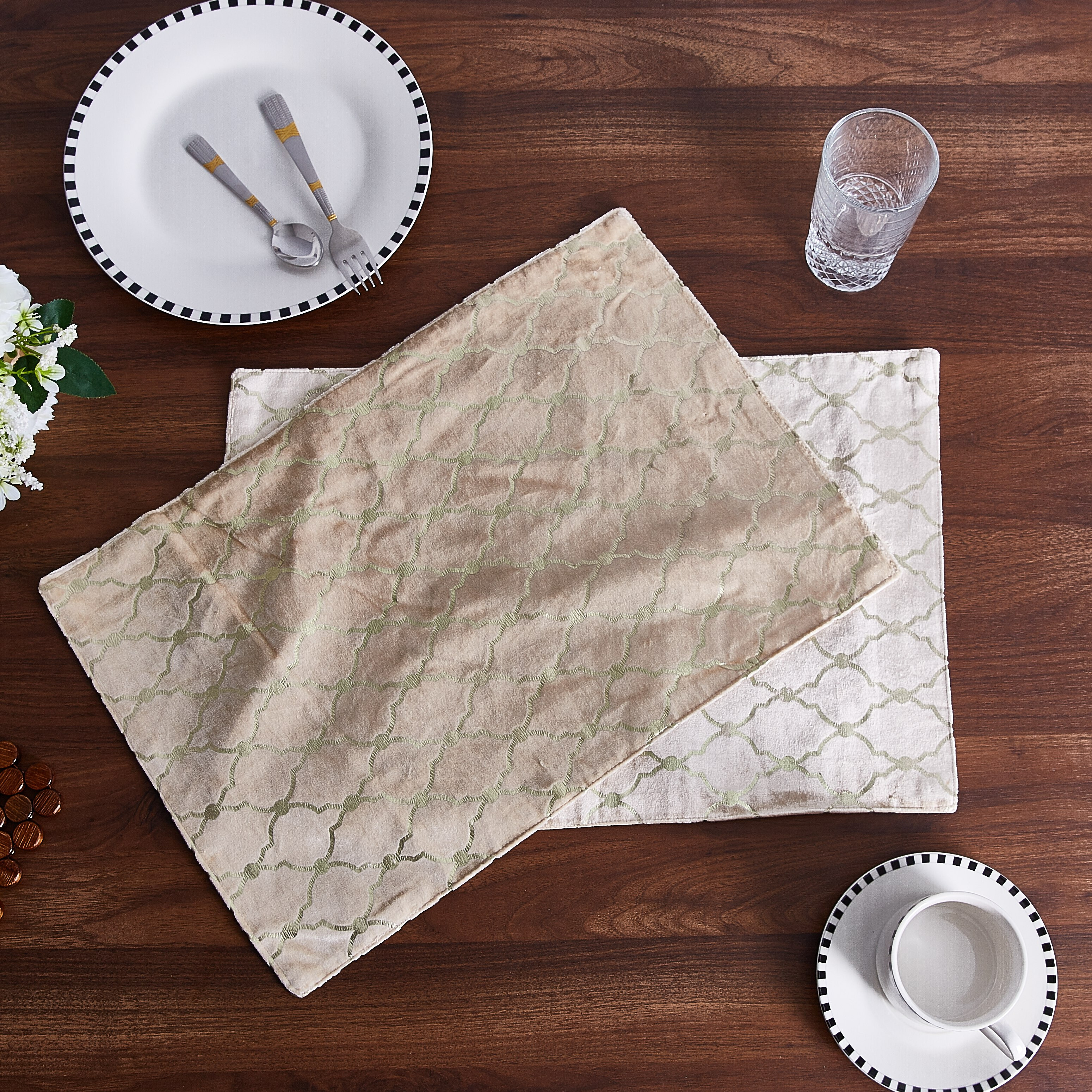 Leon 2-Piece Rectangular Placemat Set-hbxdecorandfurnishings-homefurnishings-tablelinens-image-1