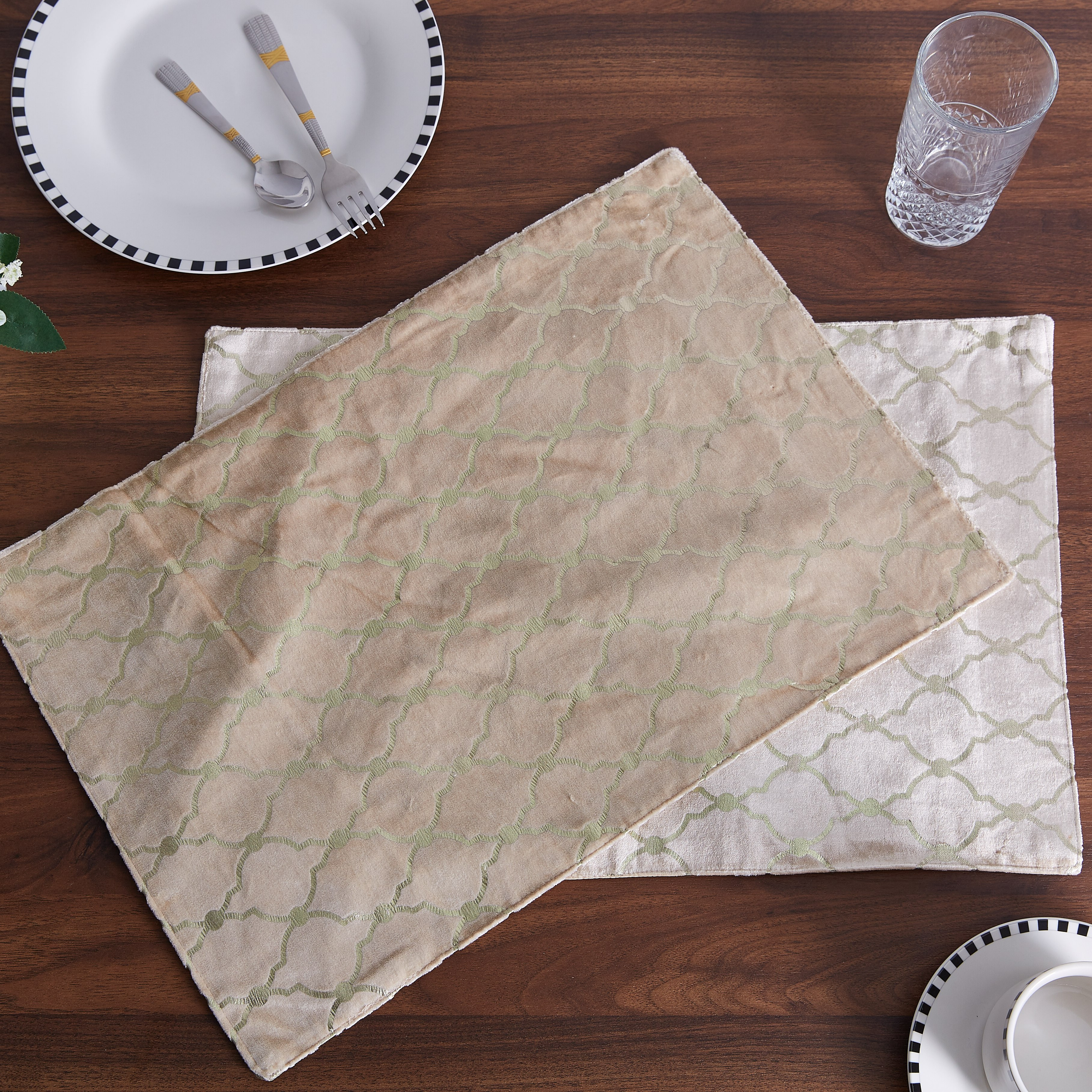 Leon 2-Piece Rectangular Placemat Set-hbxdecorandfurnishings-homefurnishings-tablelinens-image-2
