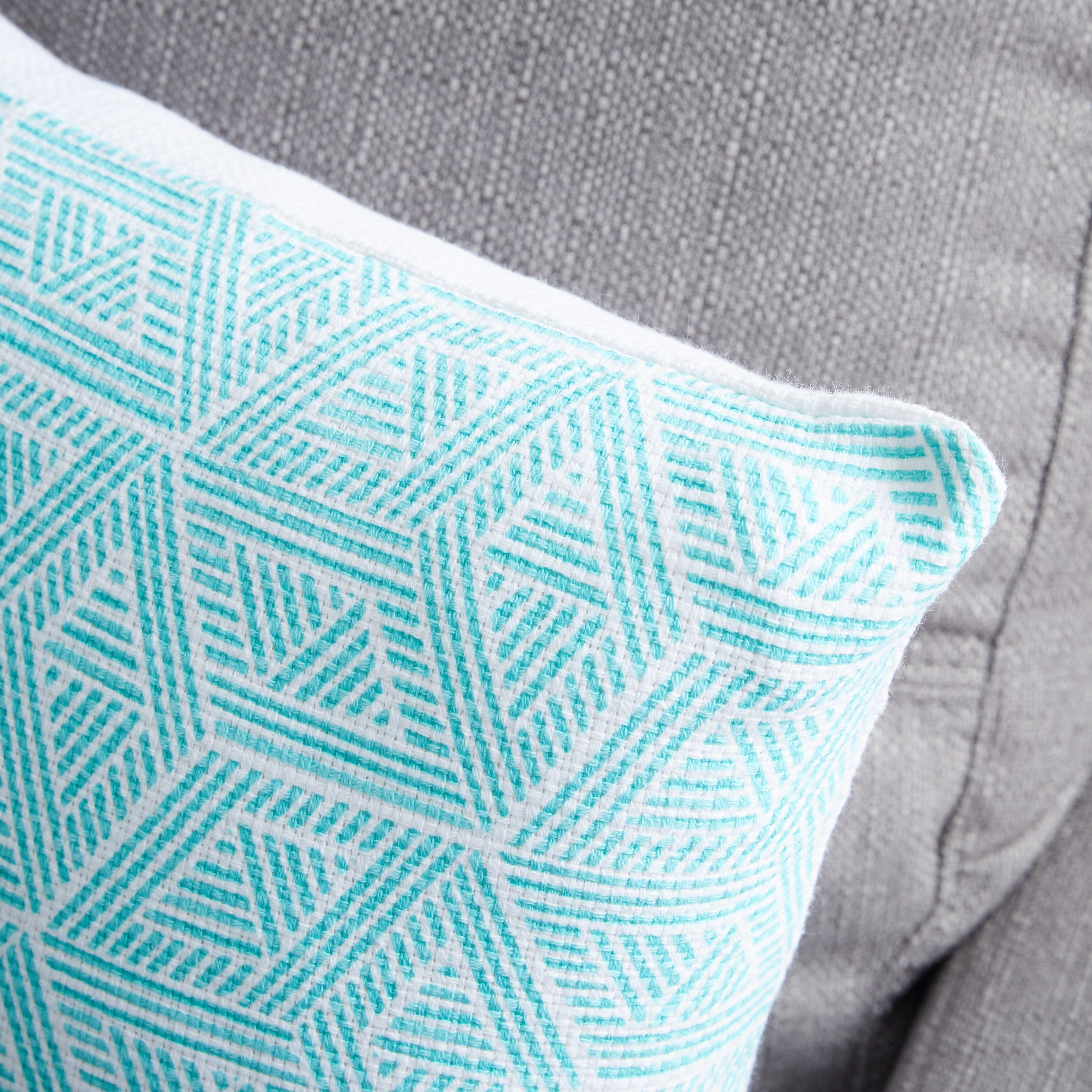 غطاء وسادة بطبعات من آميليا- 40x40 سم-hbxhomeware-cushionsandcovers-cushioncovers-image-2