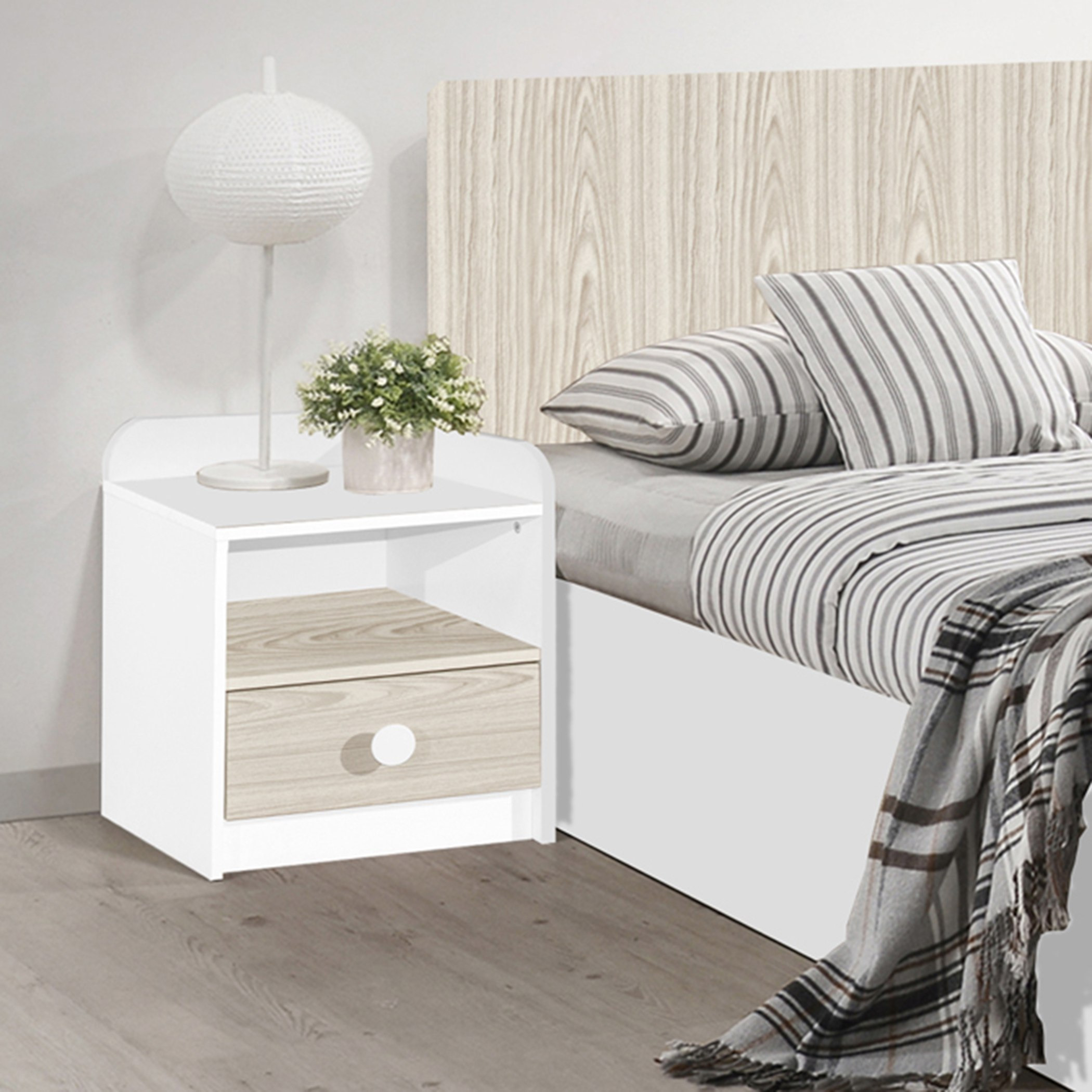 طاولة سرير جانبية بدرج من فانيلا-hbxkidsandyouth-nightstands-image-1
