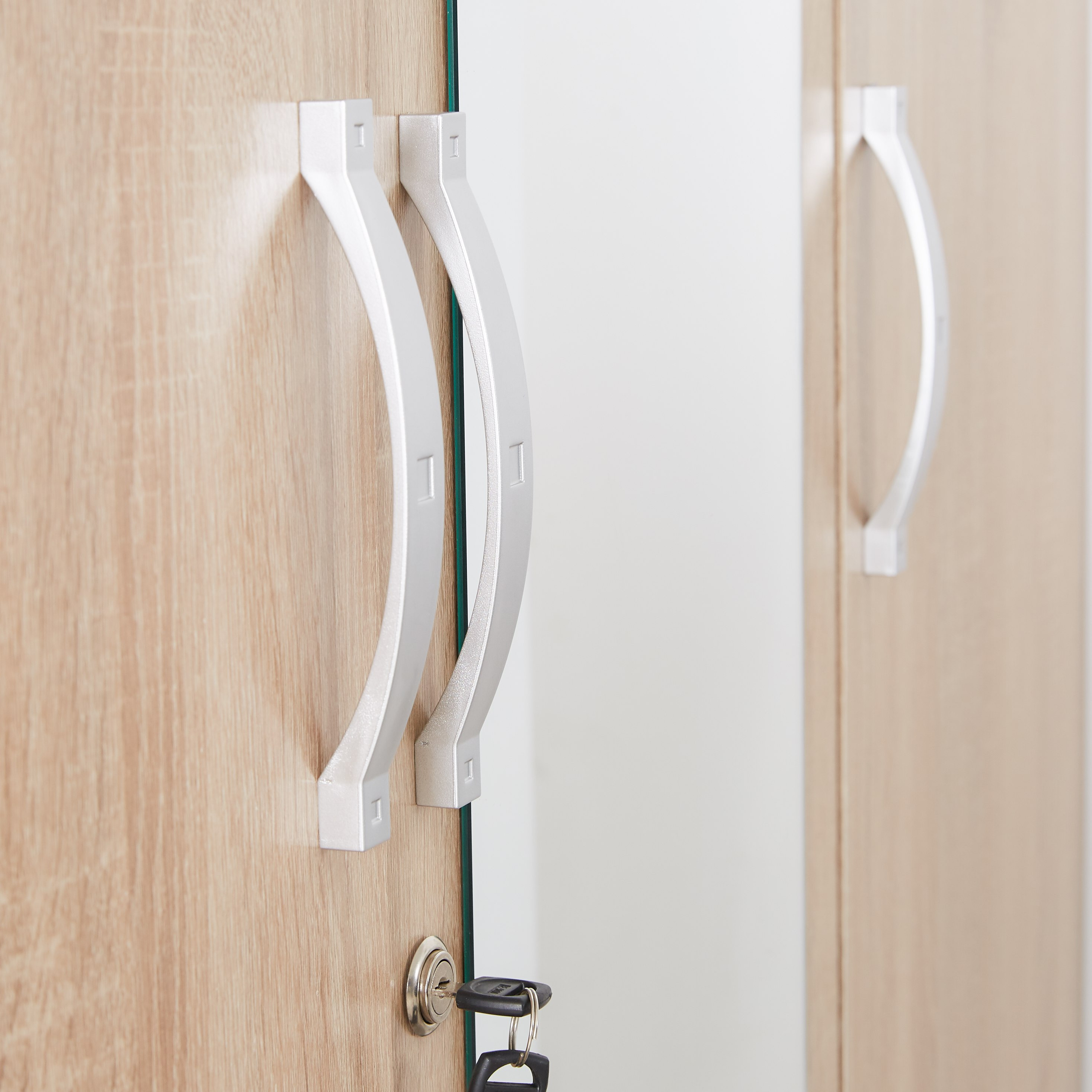دولاب بـ3 أبواب ومرآة من جوي-hbxfurniture-wardrobes-image-4