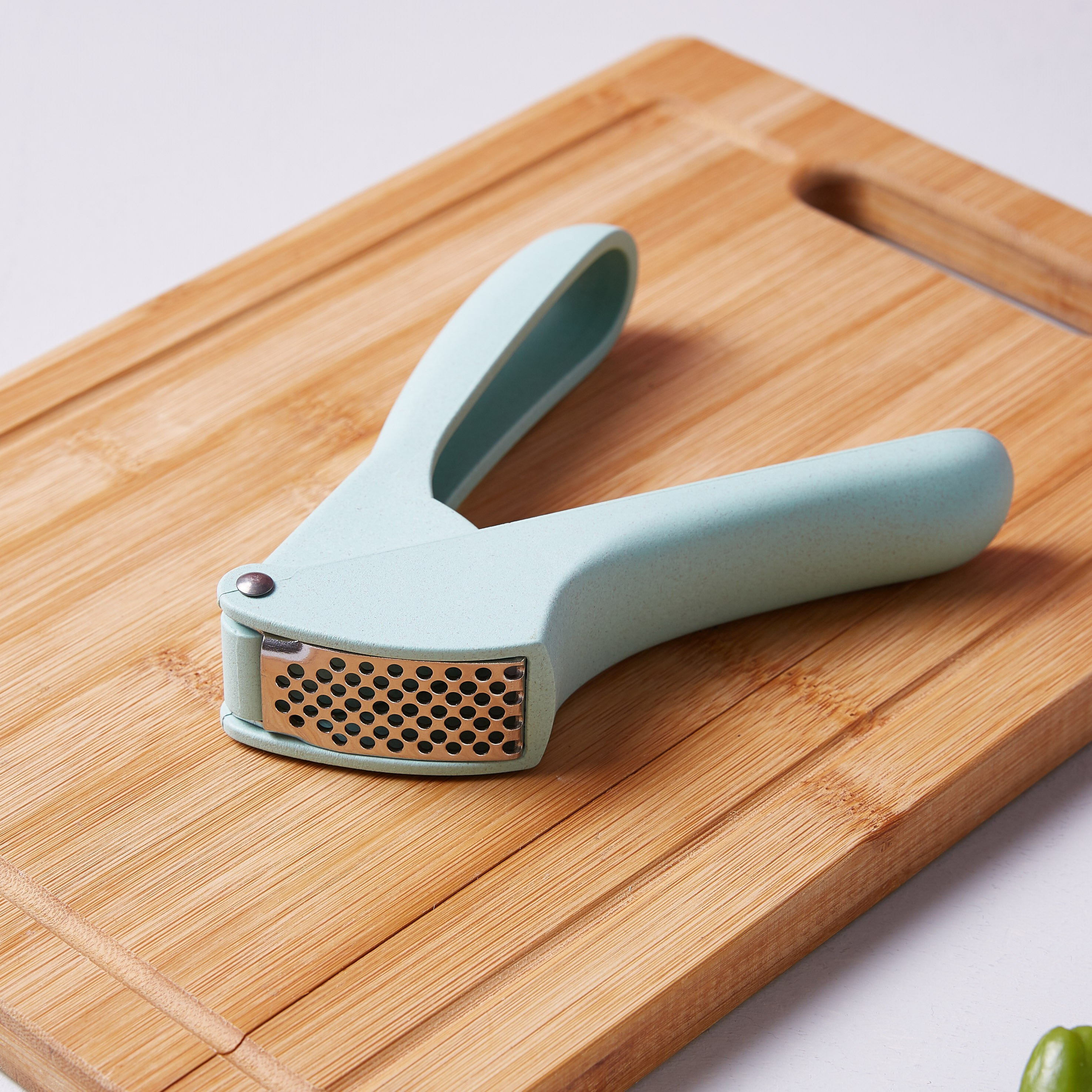 معصرة ثوم بلاستيك من ايزي شيف-hbxkitchen-kitchenware-foodpreparation-image-1