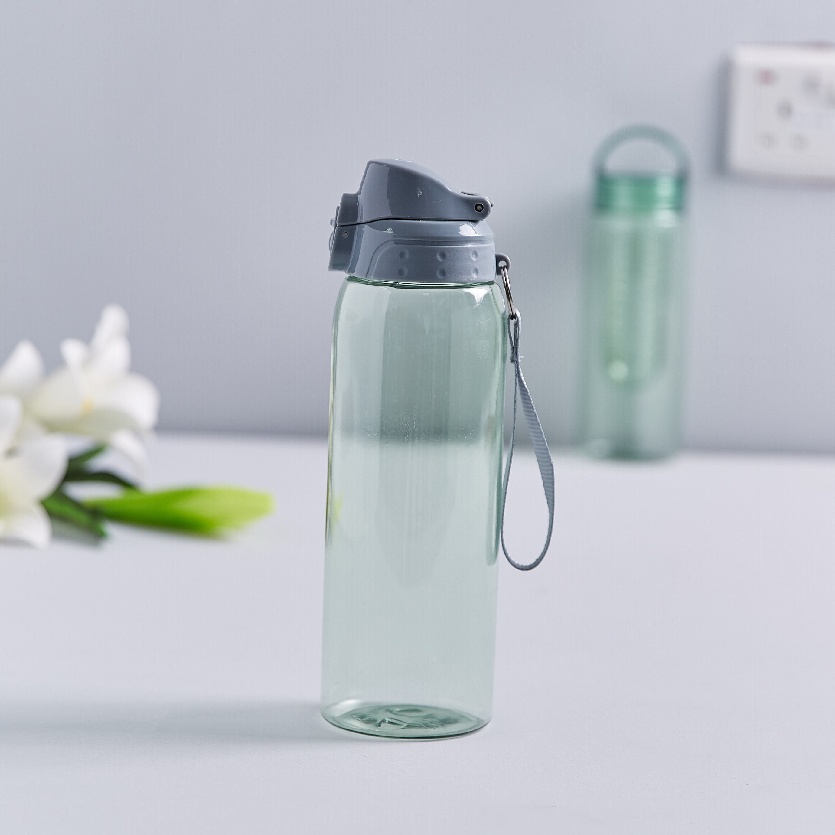 قارورة مياه بقشة وغطاء من أطلس-500 مل-hbxhomeware-hbxkitchen-image-1