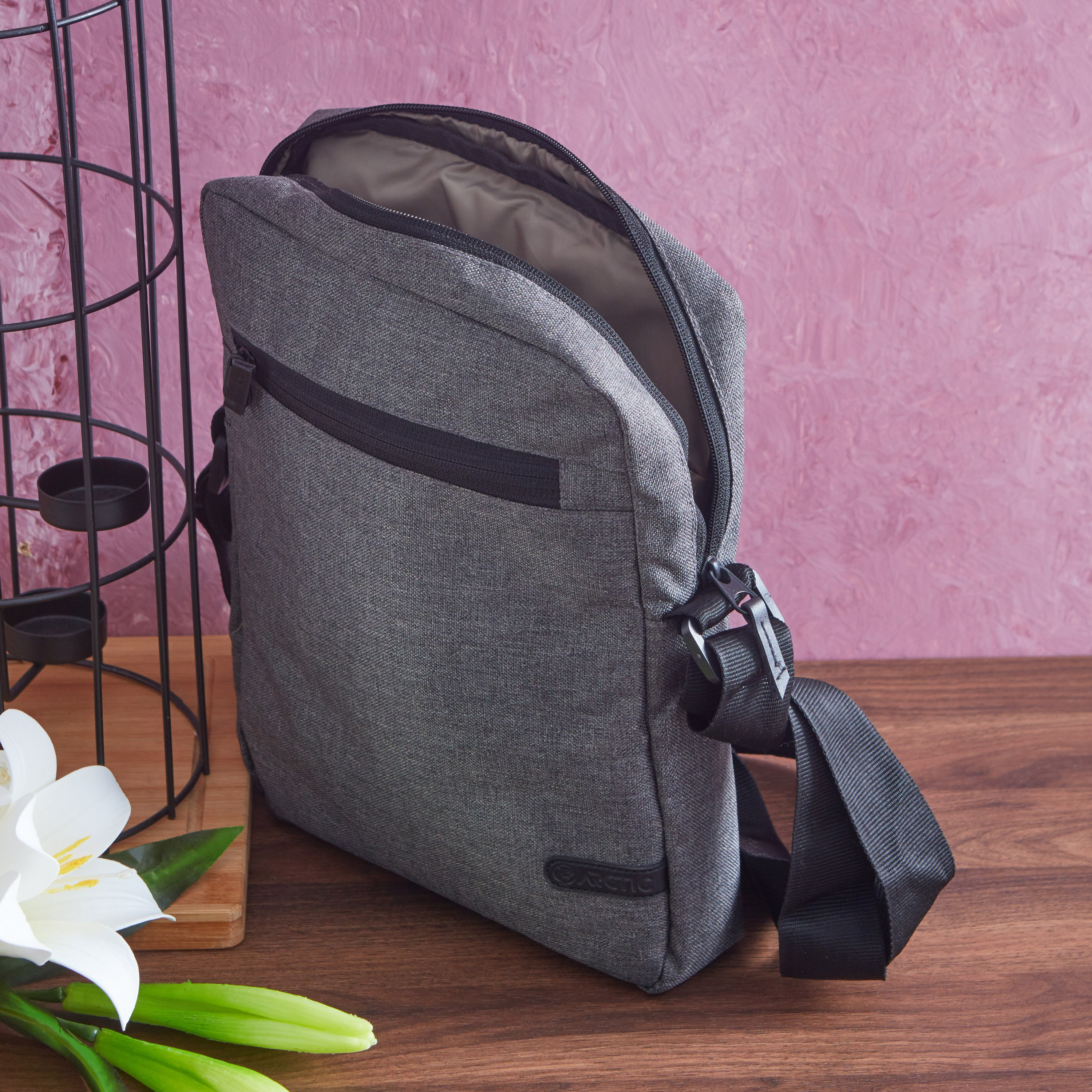 Arctic Elements Sling Bag with Adjustable Strap-hbxdecorandfurnishings-travelaccessories-bagsandbackpacks-image-2