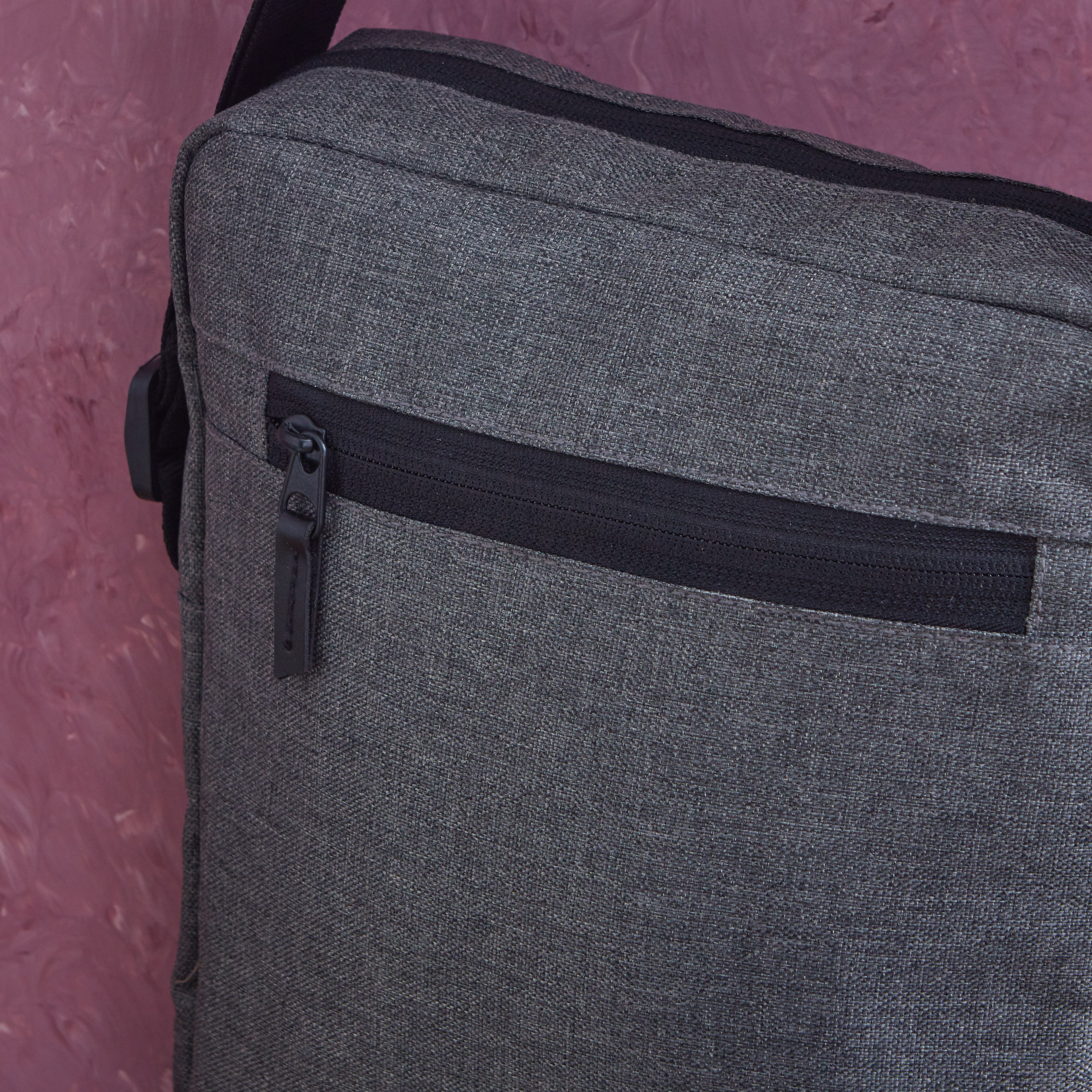 Arctic Elements Sling Bag with Adjustable Strap-hbxdecorandfurnishings-travelaccessories-bagsandbackpacks-image-3