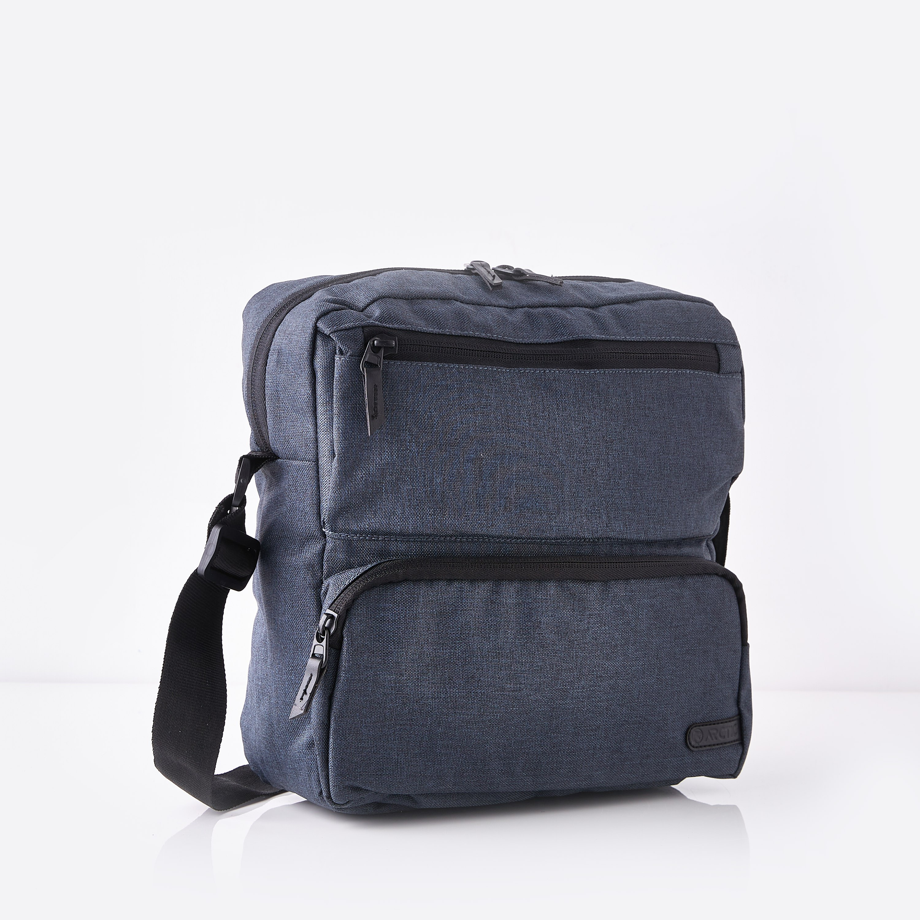 شنطة بحمّالة بارزة الملمس من أركتيك-hbxdecorandfurnishings-travelaccessories-bagsandbackpacks-image-6
