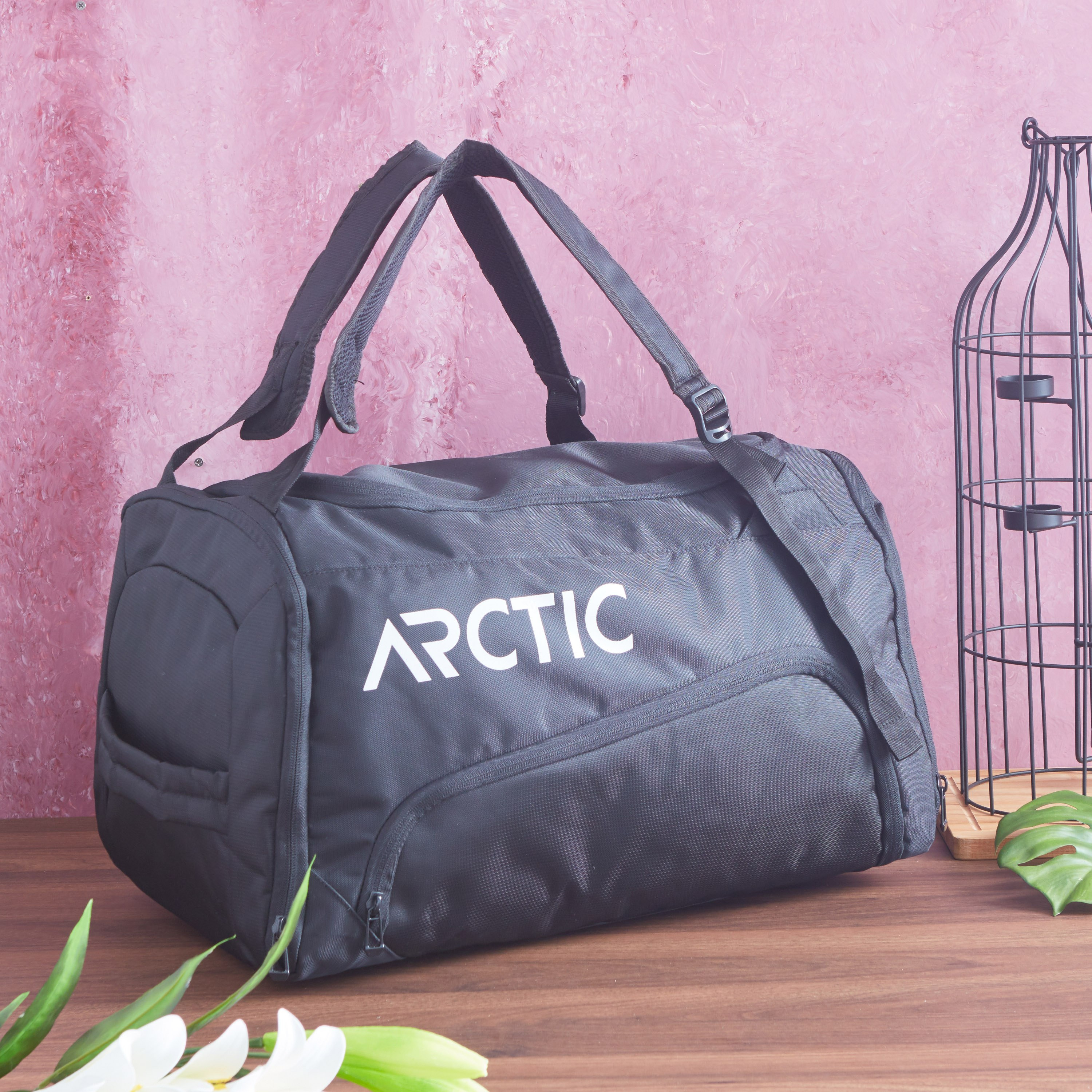 شنطة ظهر دافل هاي إند من أركتك-hbxdecorandfurnishings-travelaccessories-bagsandbackpacks-image-1