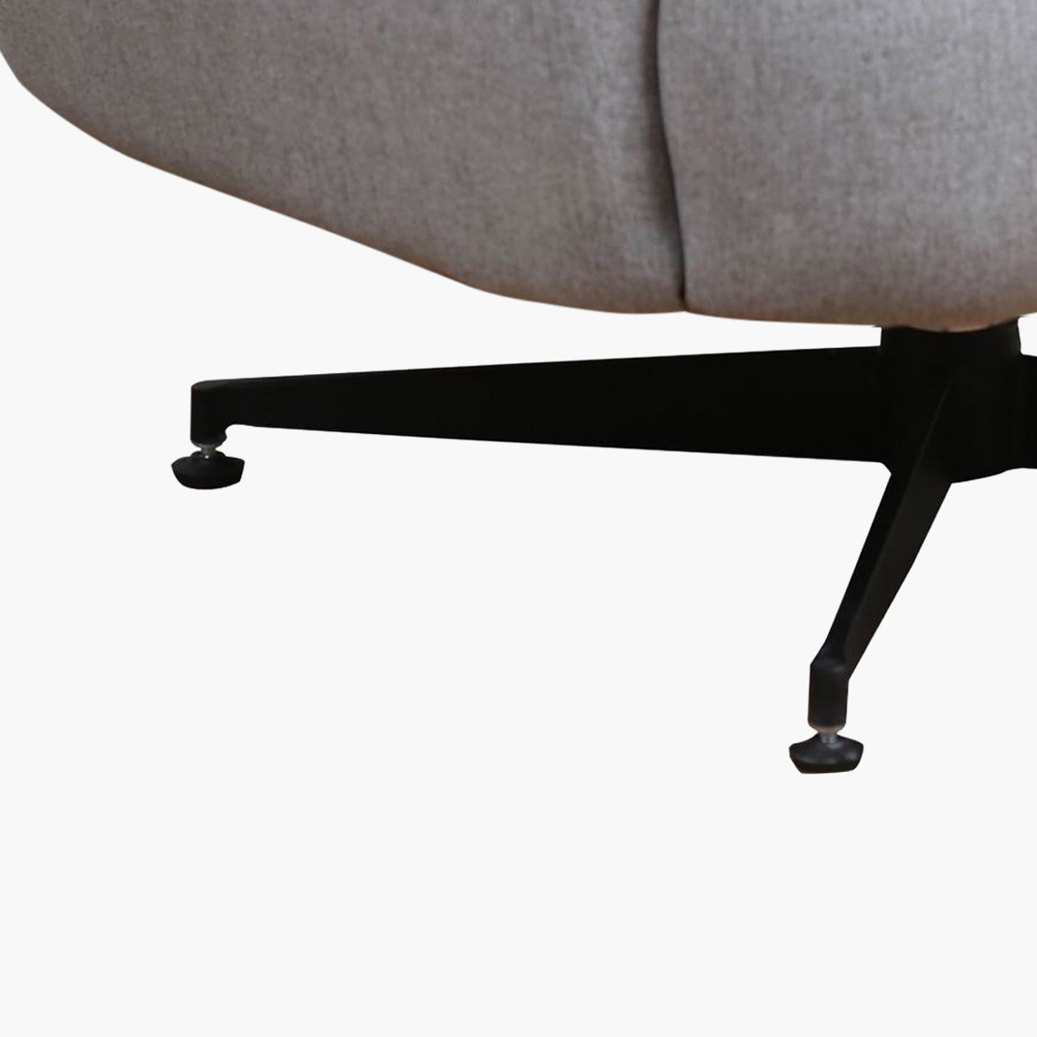 كرسي دوّار قماشي مقعد واحد بمساند ذراعين من ميلر-hbxfurniture-sofasandarmchairs-armchairs-image-5