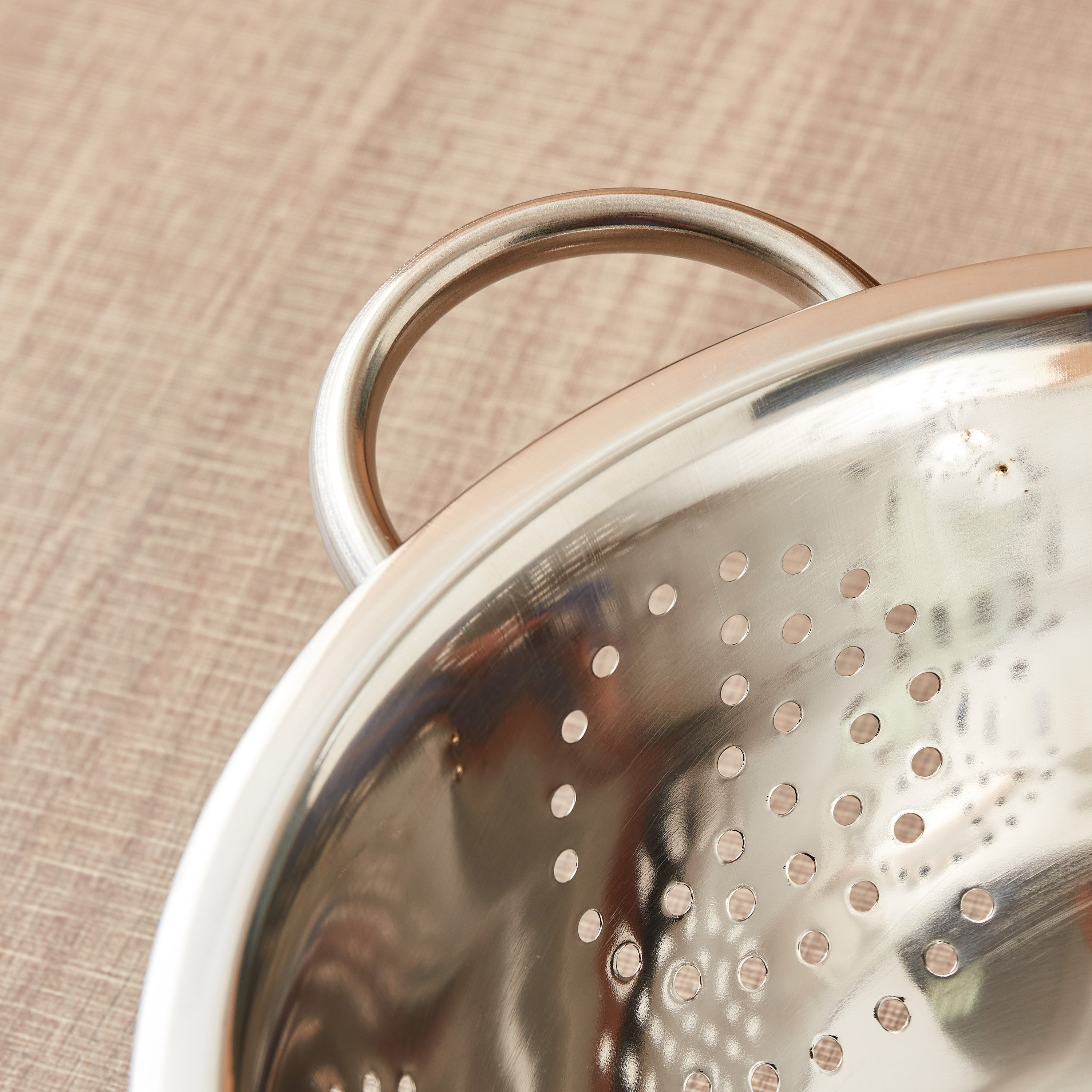مصفاة ستانليس ستيل - 3 لتر-hbxkitchen-kitchenware-foodpreparation-image-4